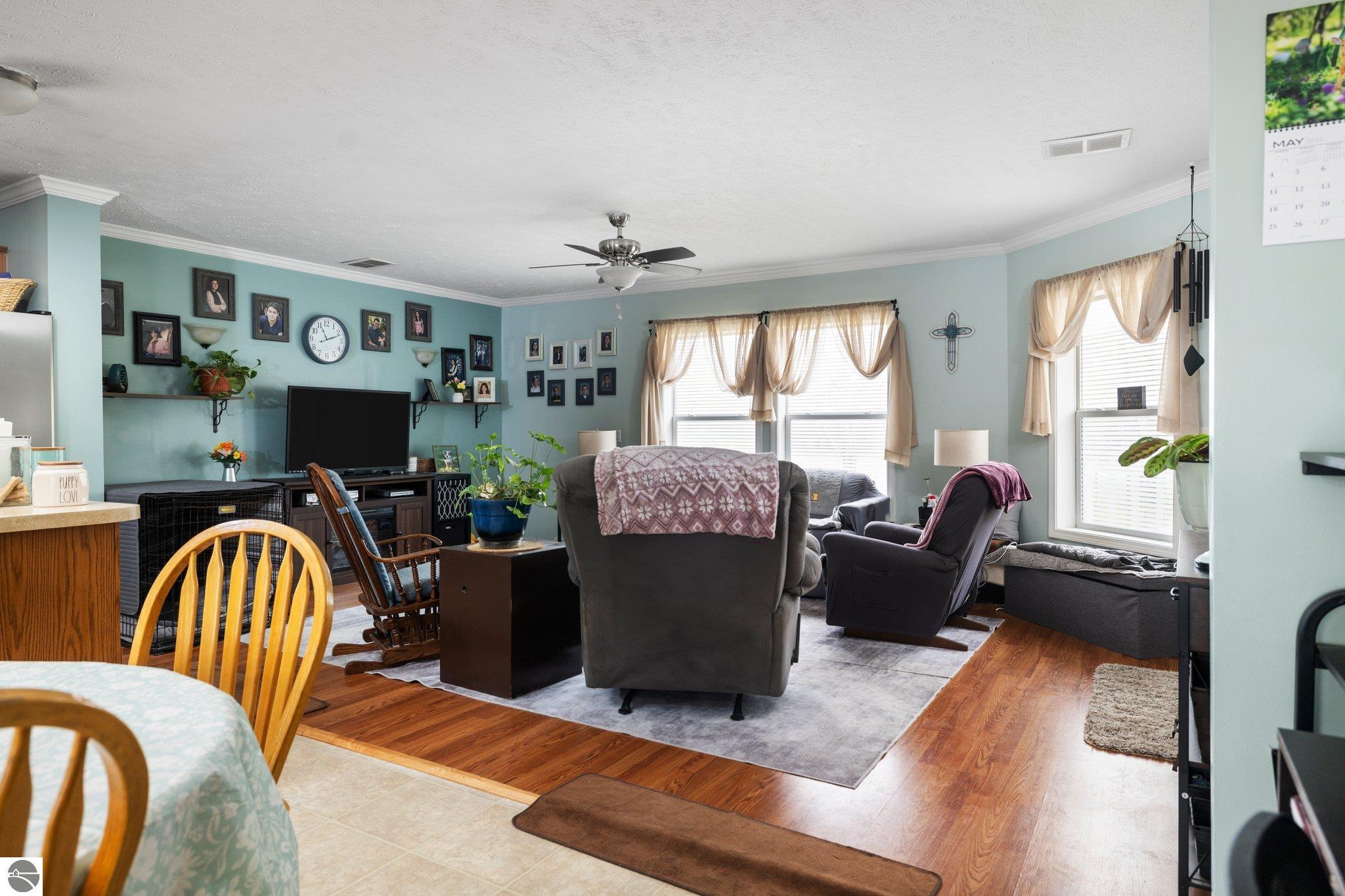 898 Leya Lane