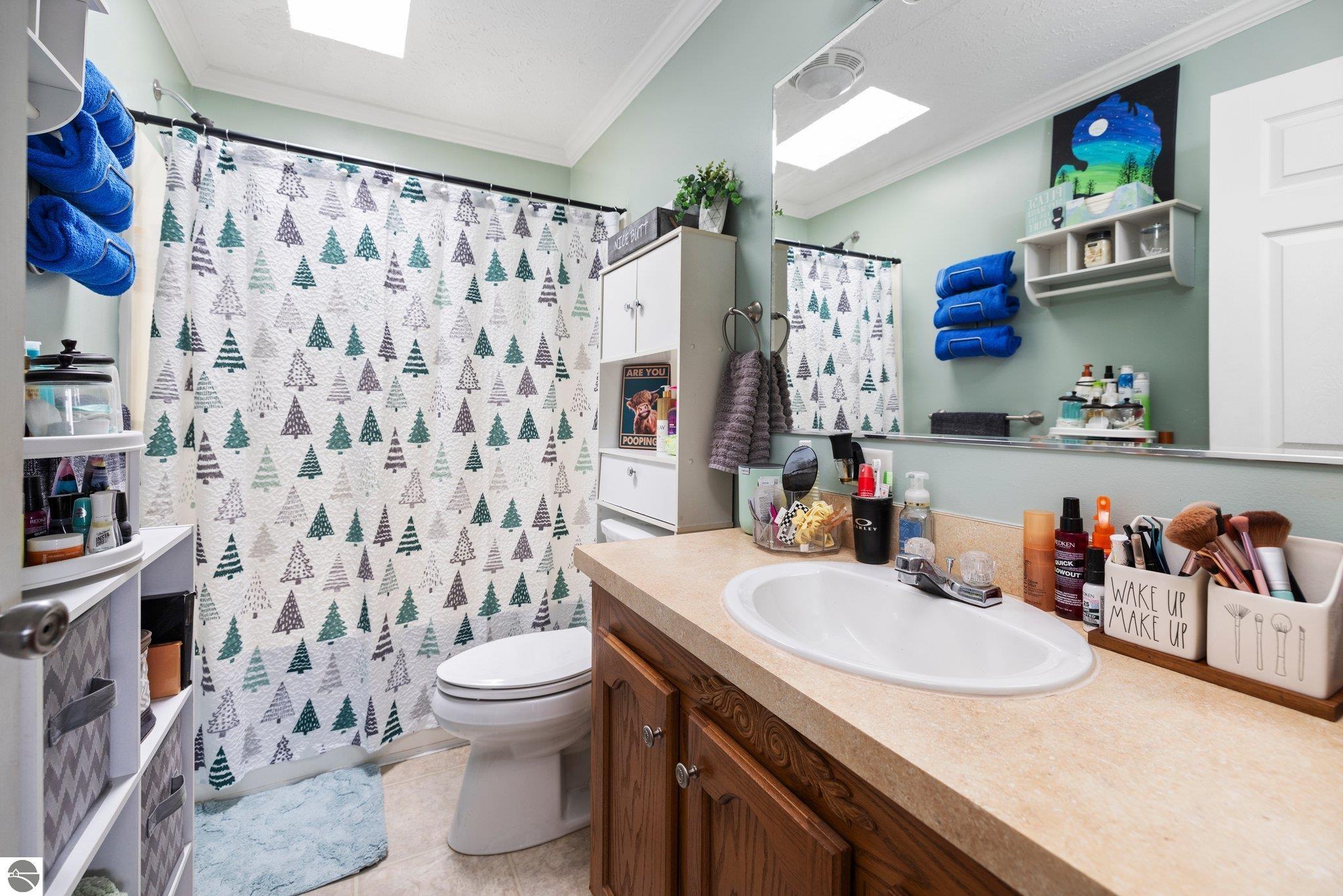 898 Leya Lane