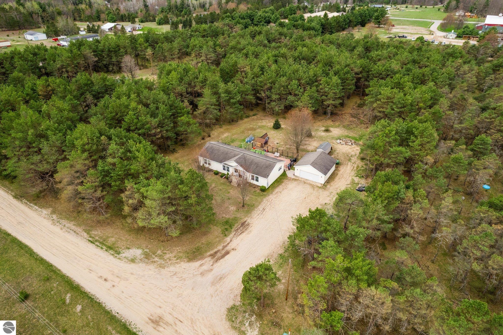 898 Leya Lane