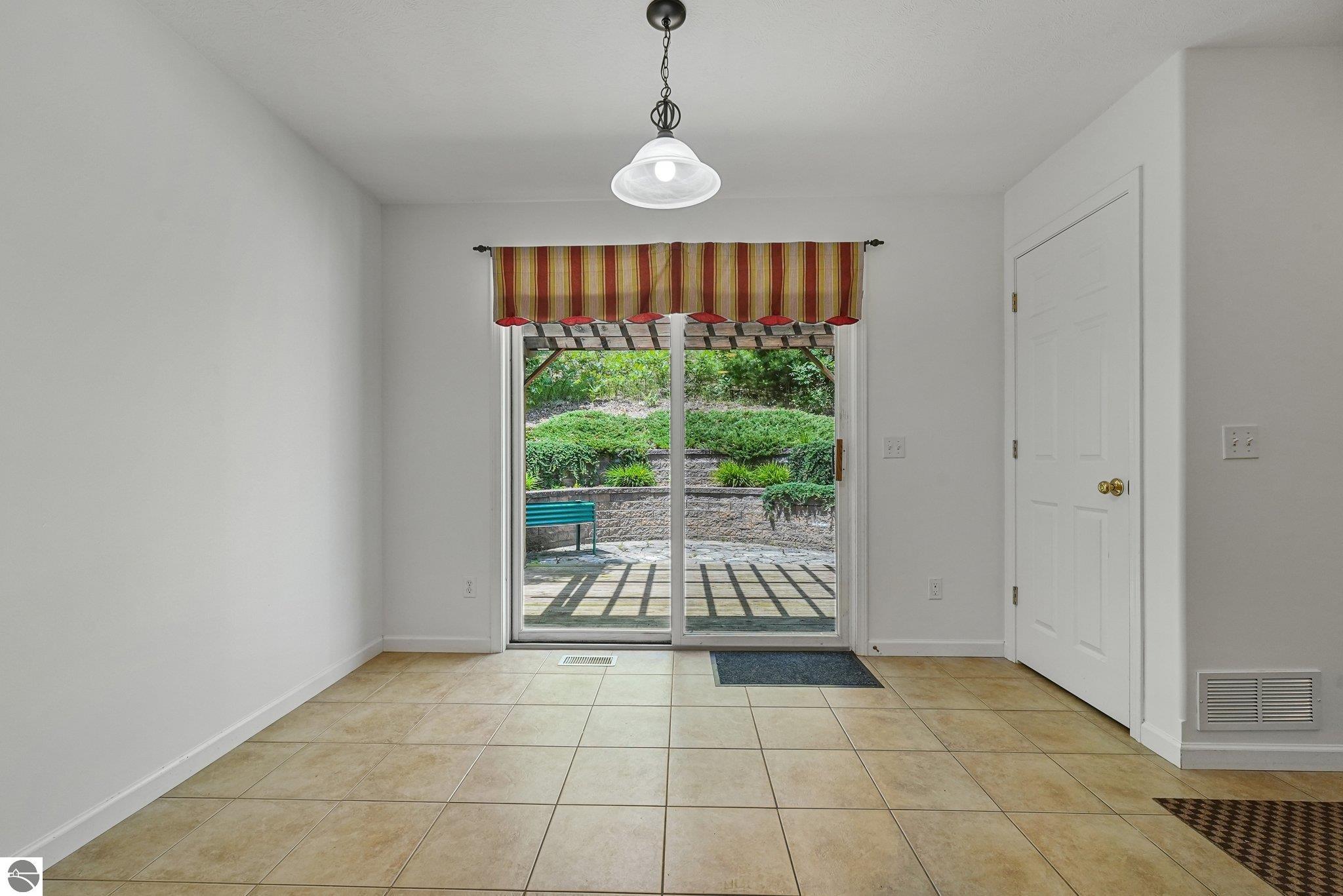 5151 Hidden Gables Drive