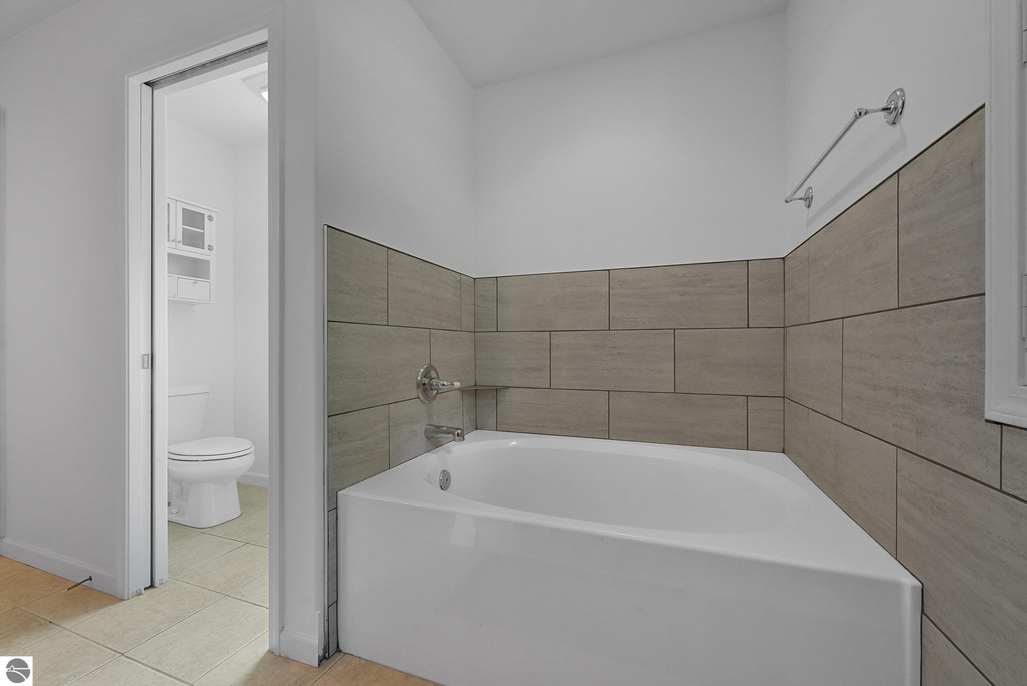 5151 Hidden Gables Drive