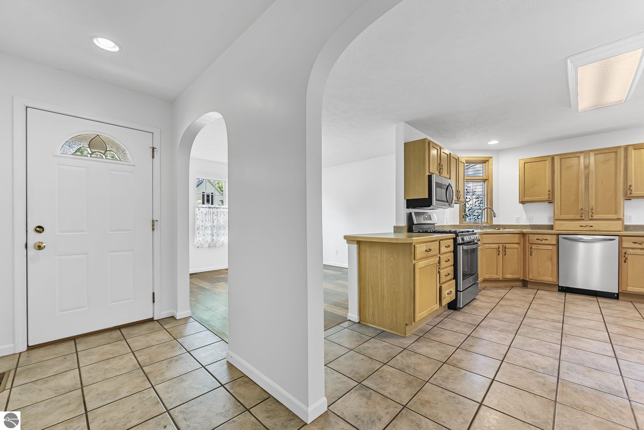 214 W Sixteenth Street