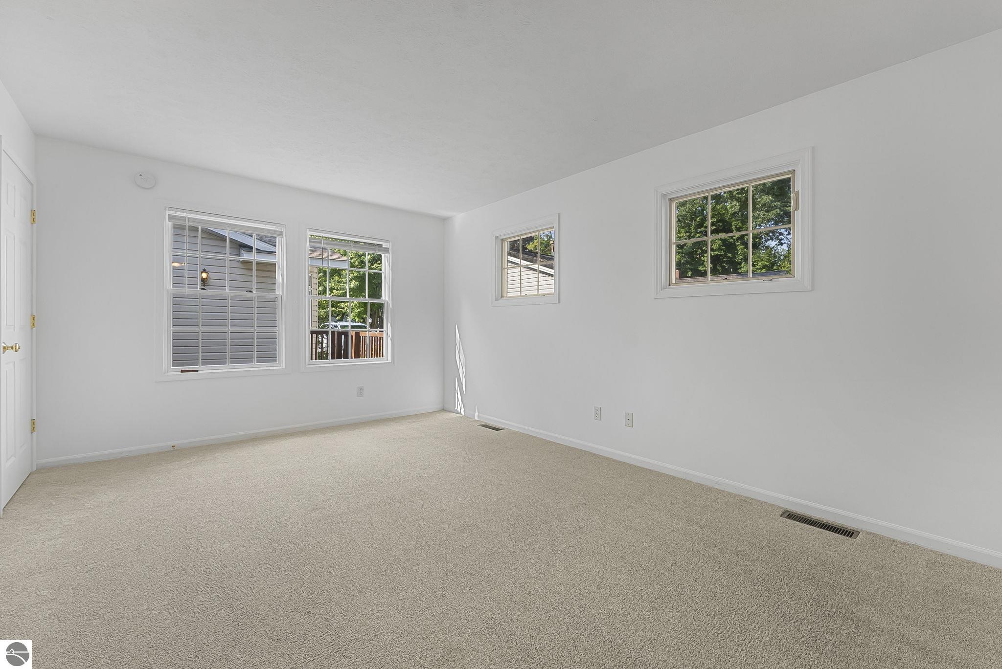 214 W Sixteenth Street