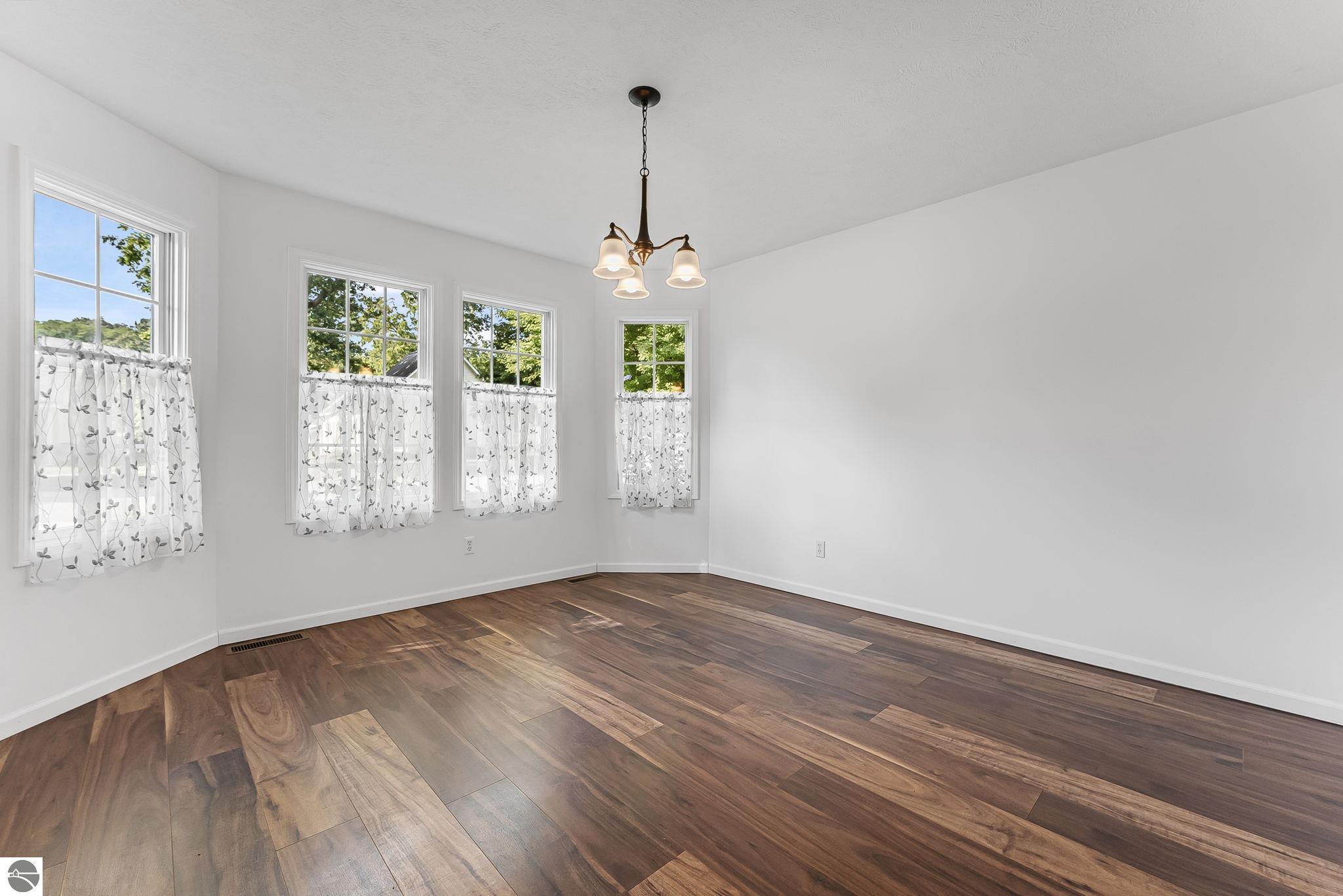214 W Sixteenth Street