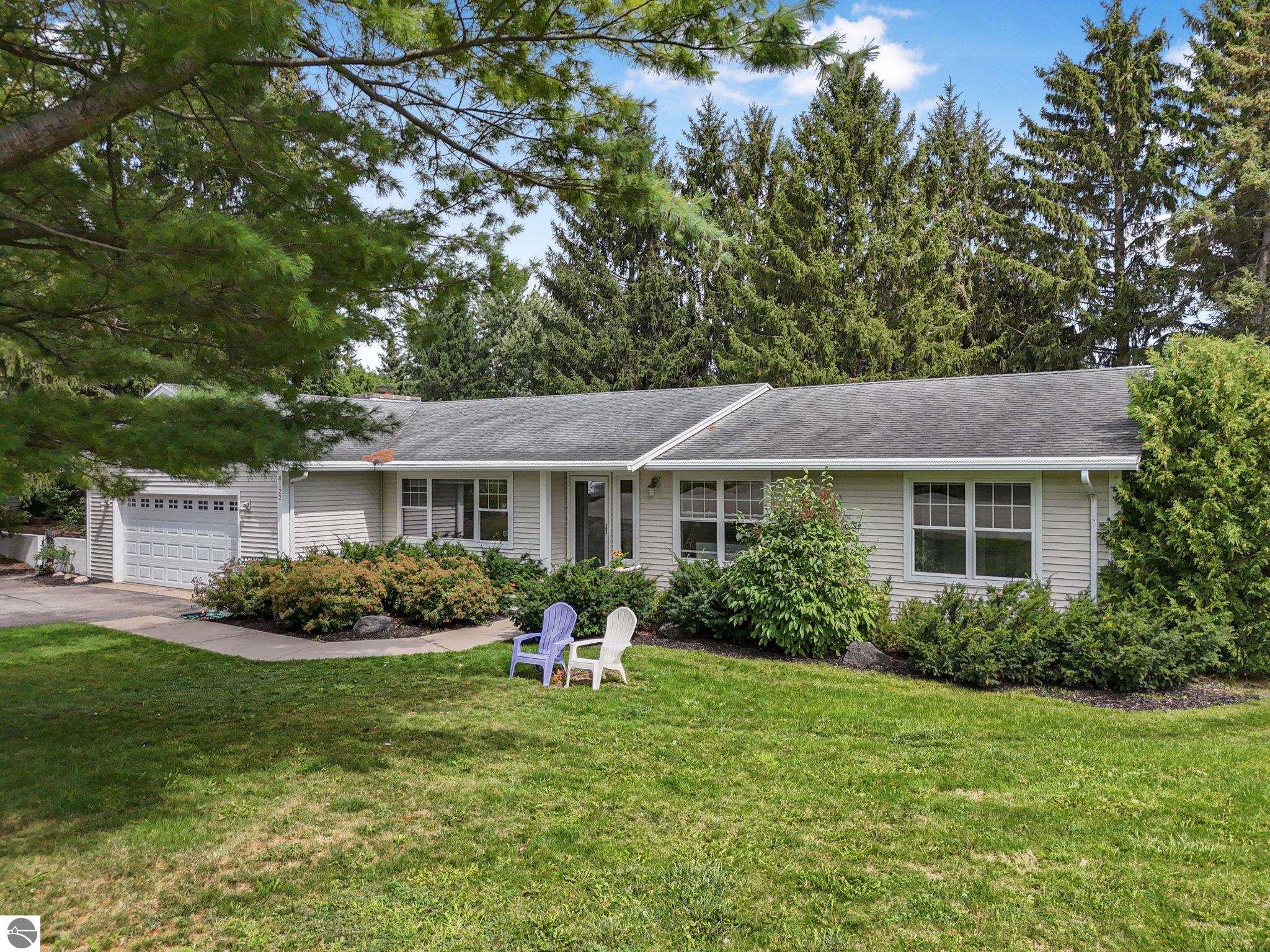 8122 Bay East Court