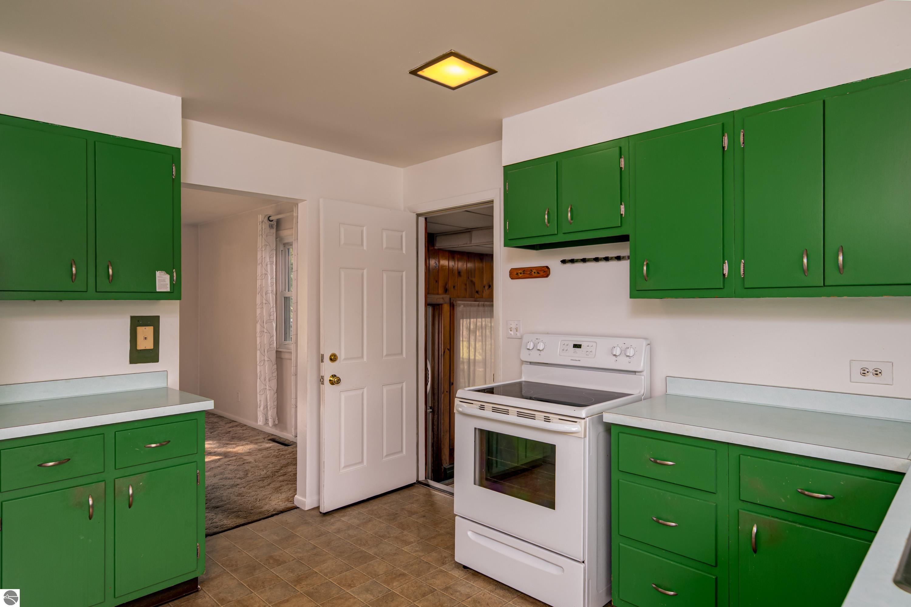 10151 E Grandview Road