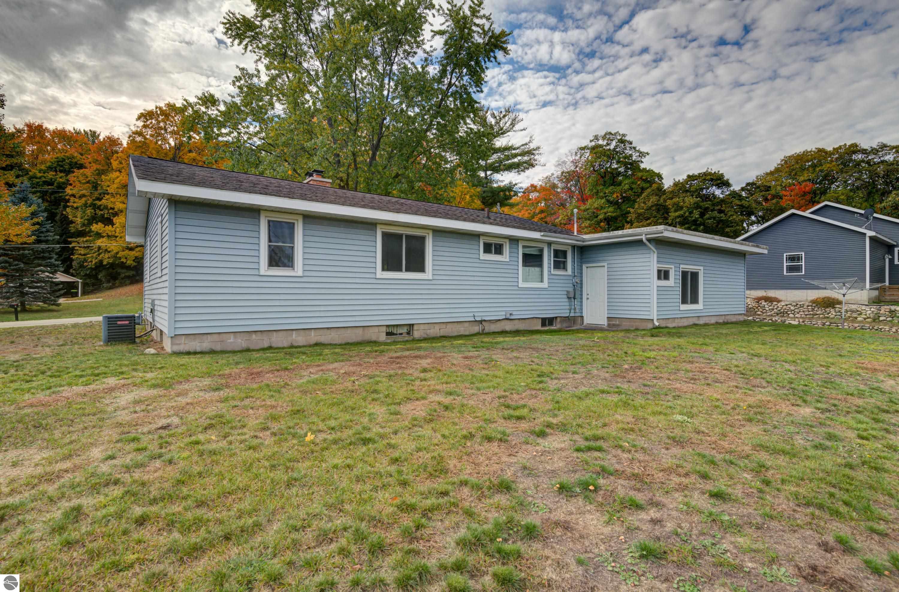 10151 E Grandview Road