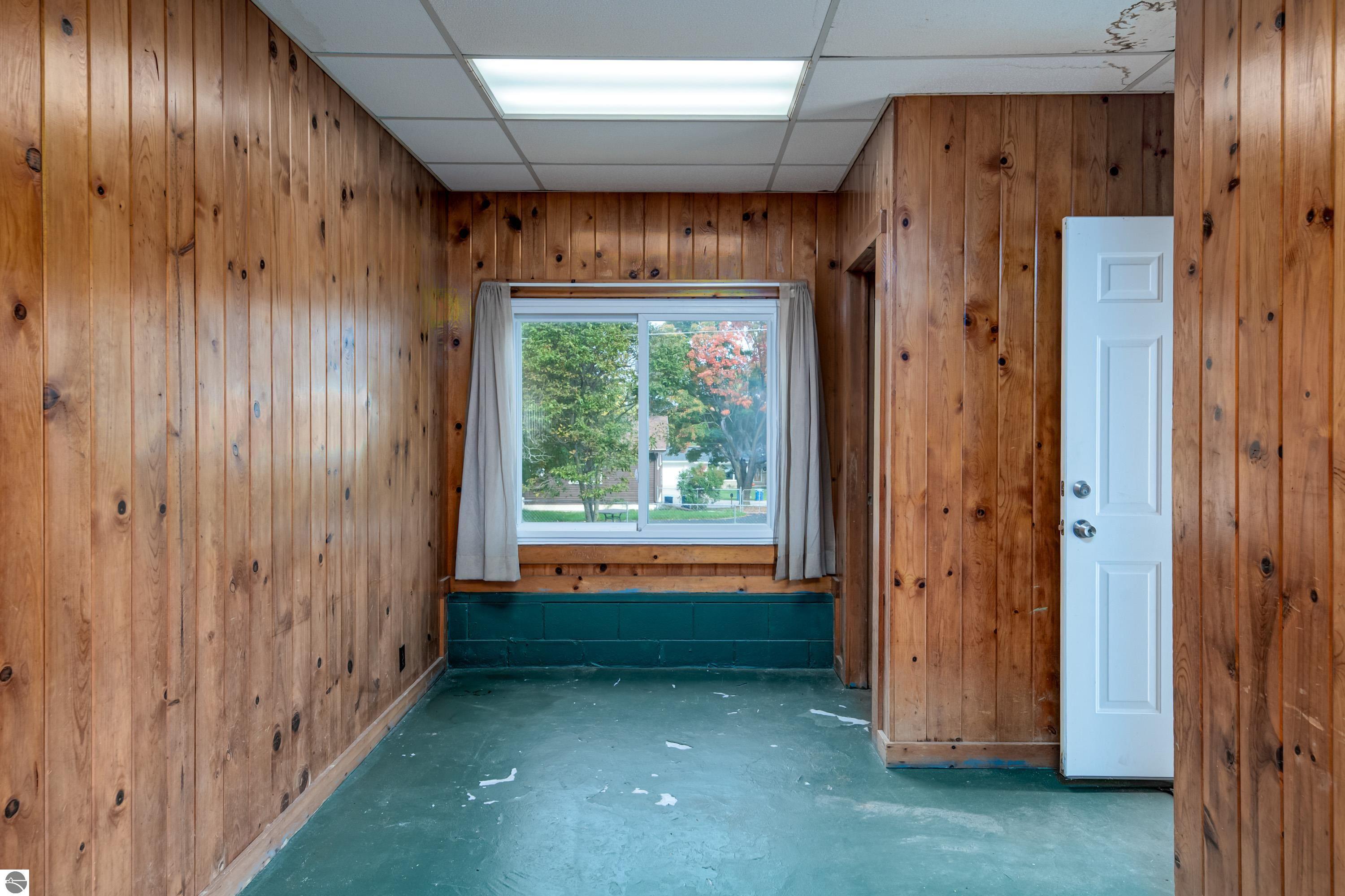 10151 E Grandview Road