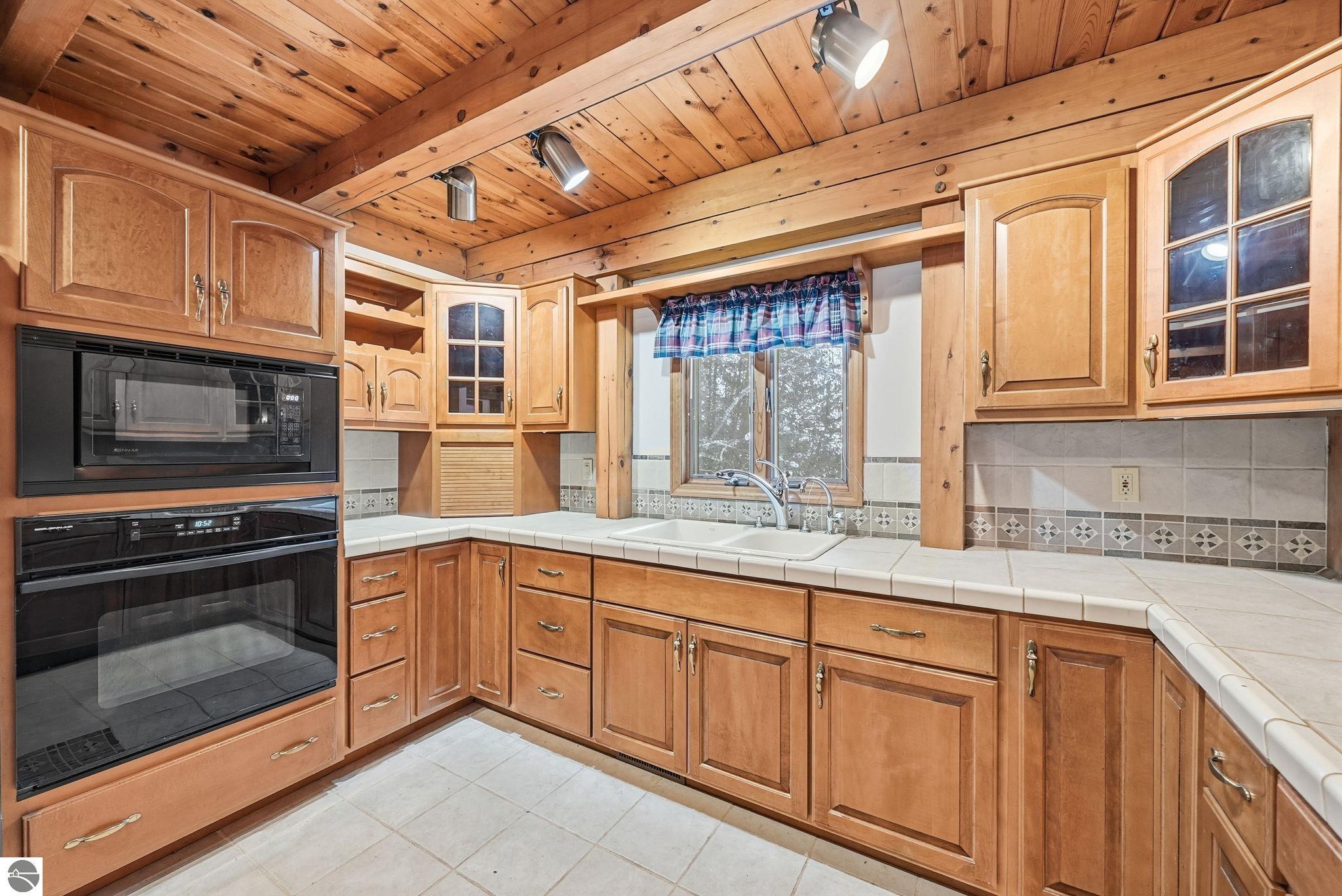 1275 S Nanagosa Trail