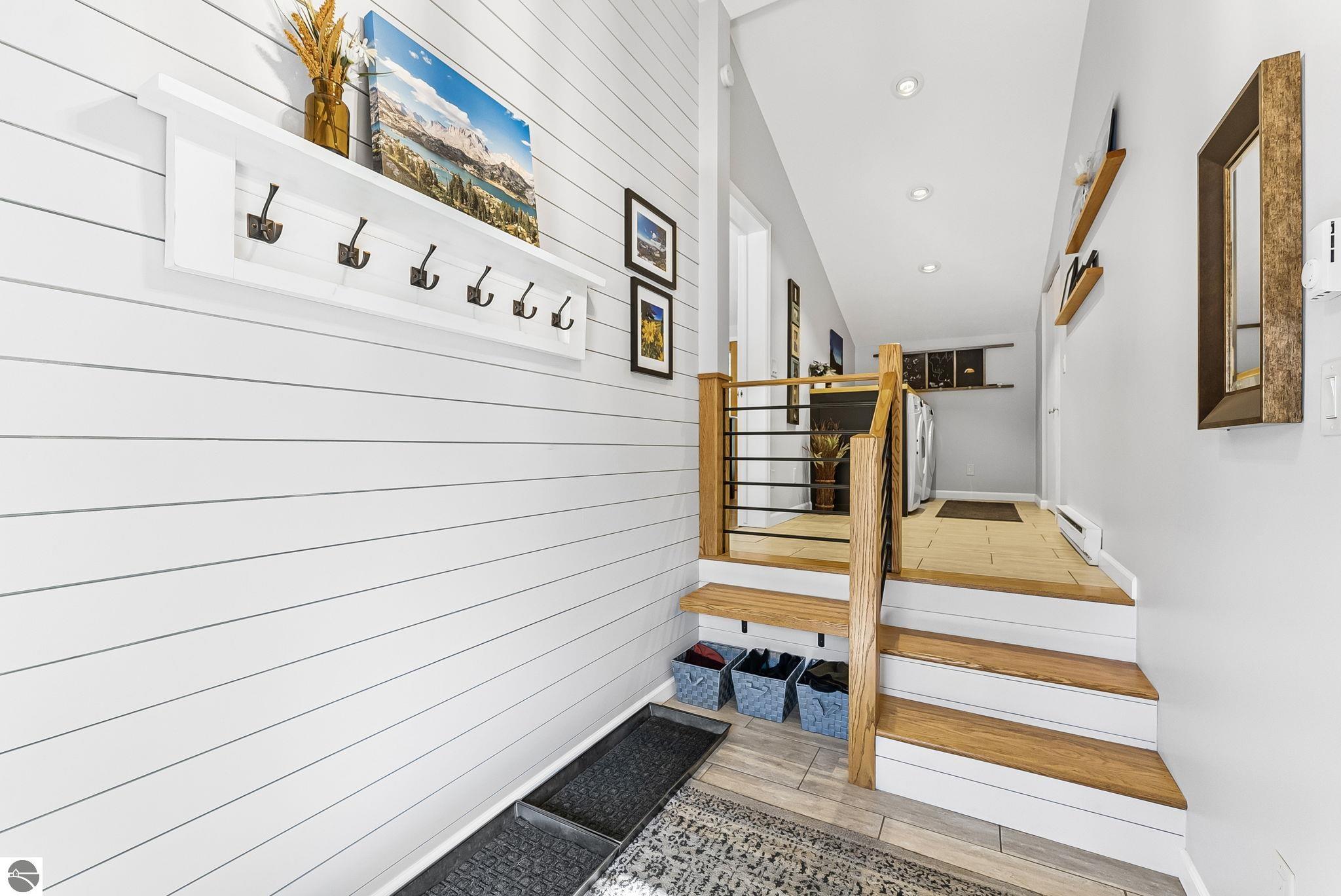 793 W Long Lake Road