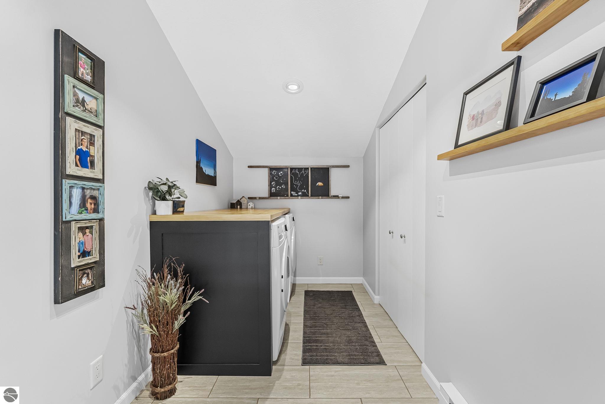 793 W Long Lake Road