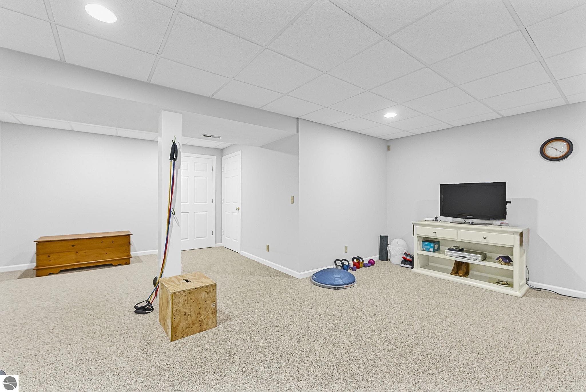 793 W Long Lake Road