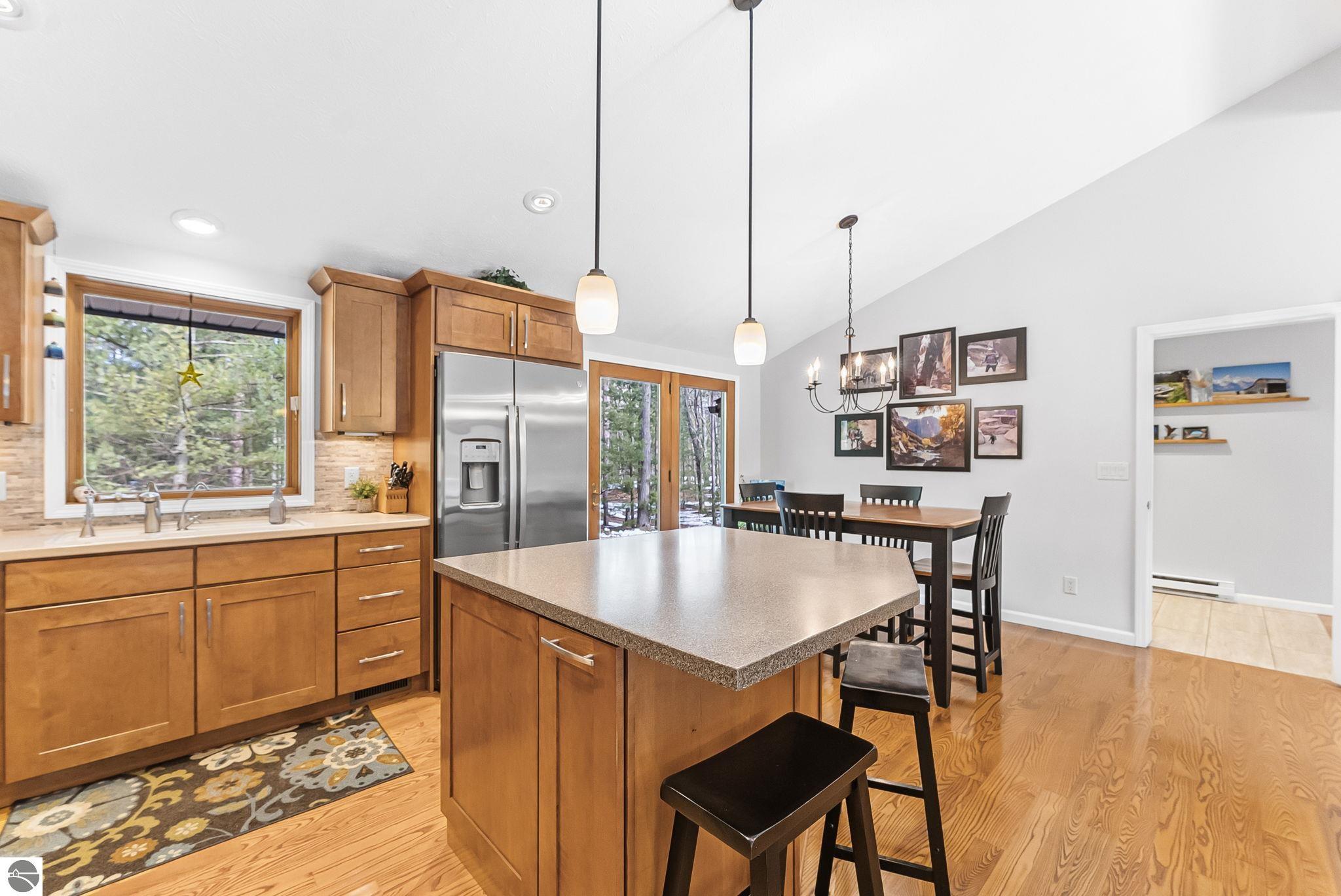 793 W Long Lake Road