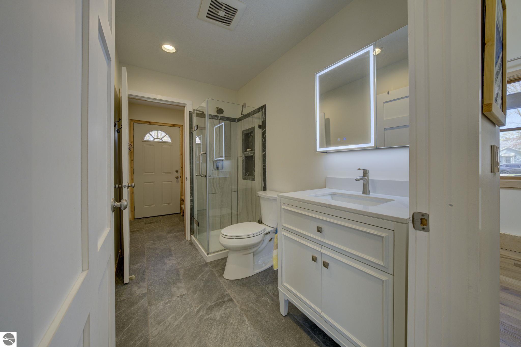 215 W Twelfth Street