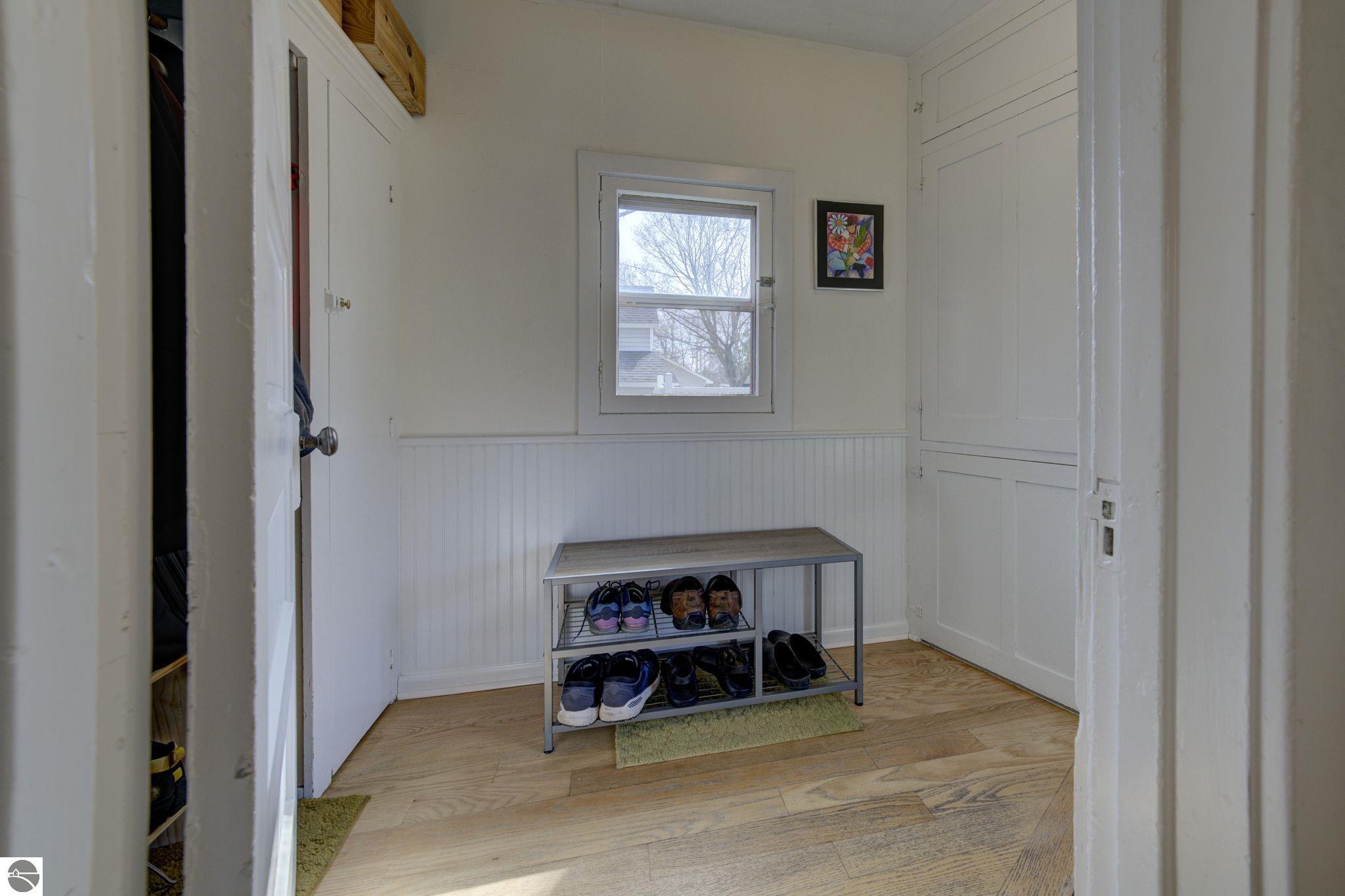 215 W Twelfth Street