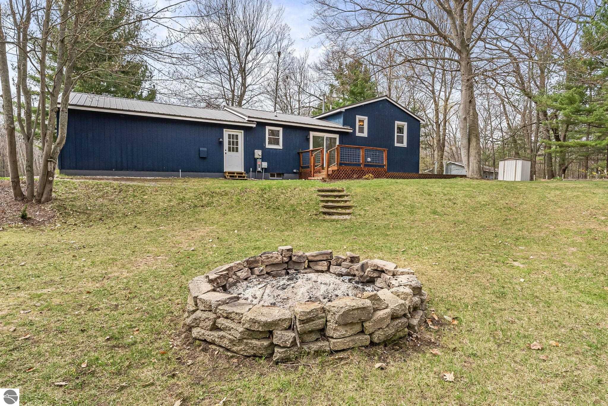 9376 Cunningham Lane