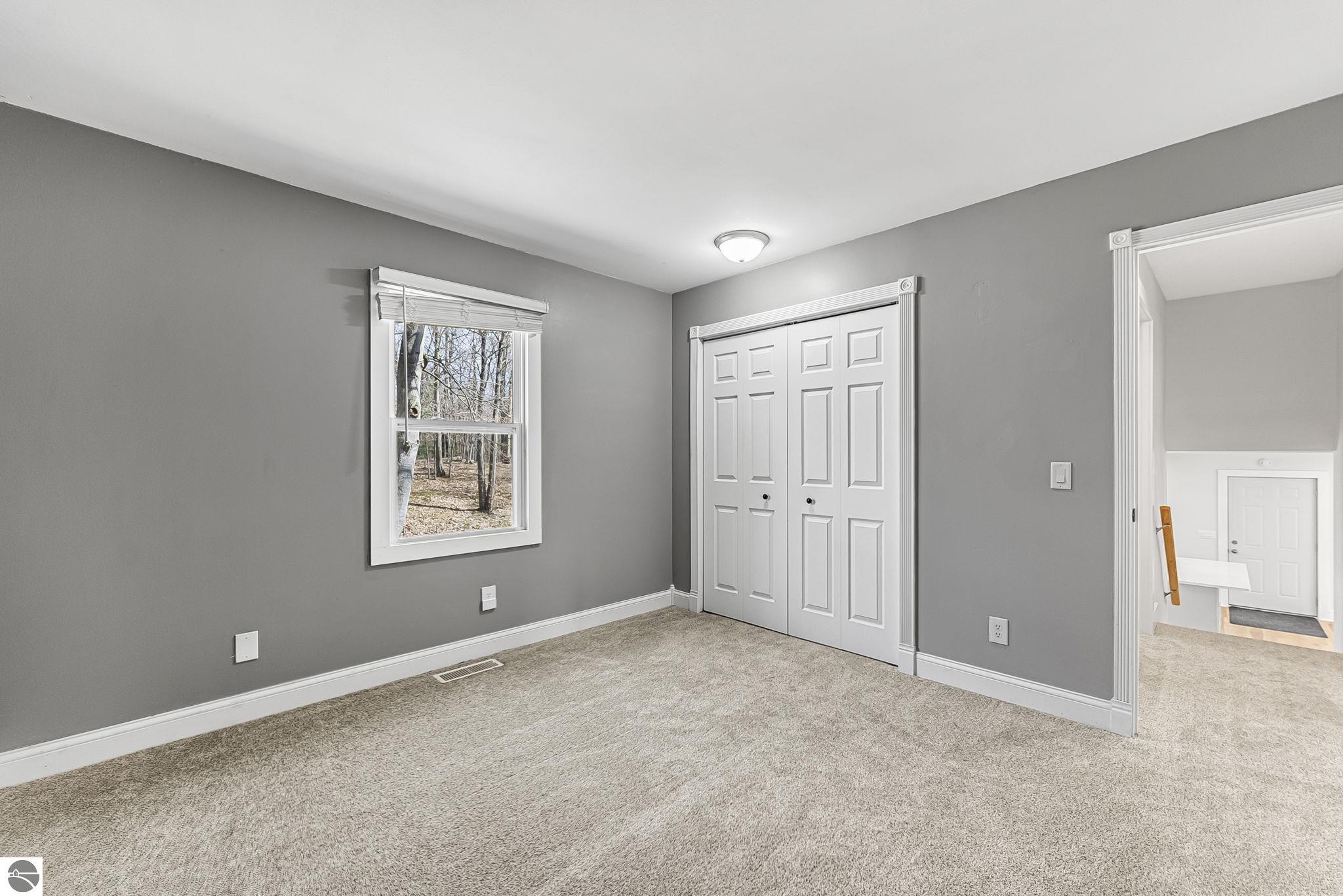 9376 Cunningham Lane