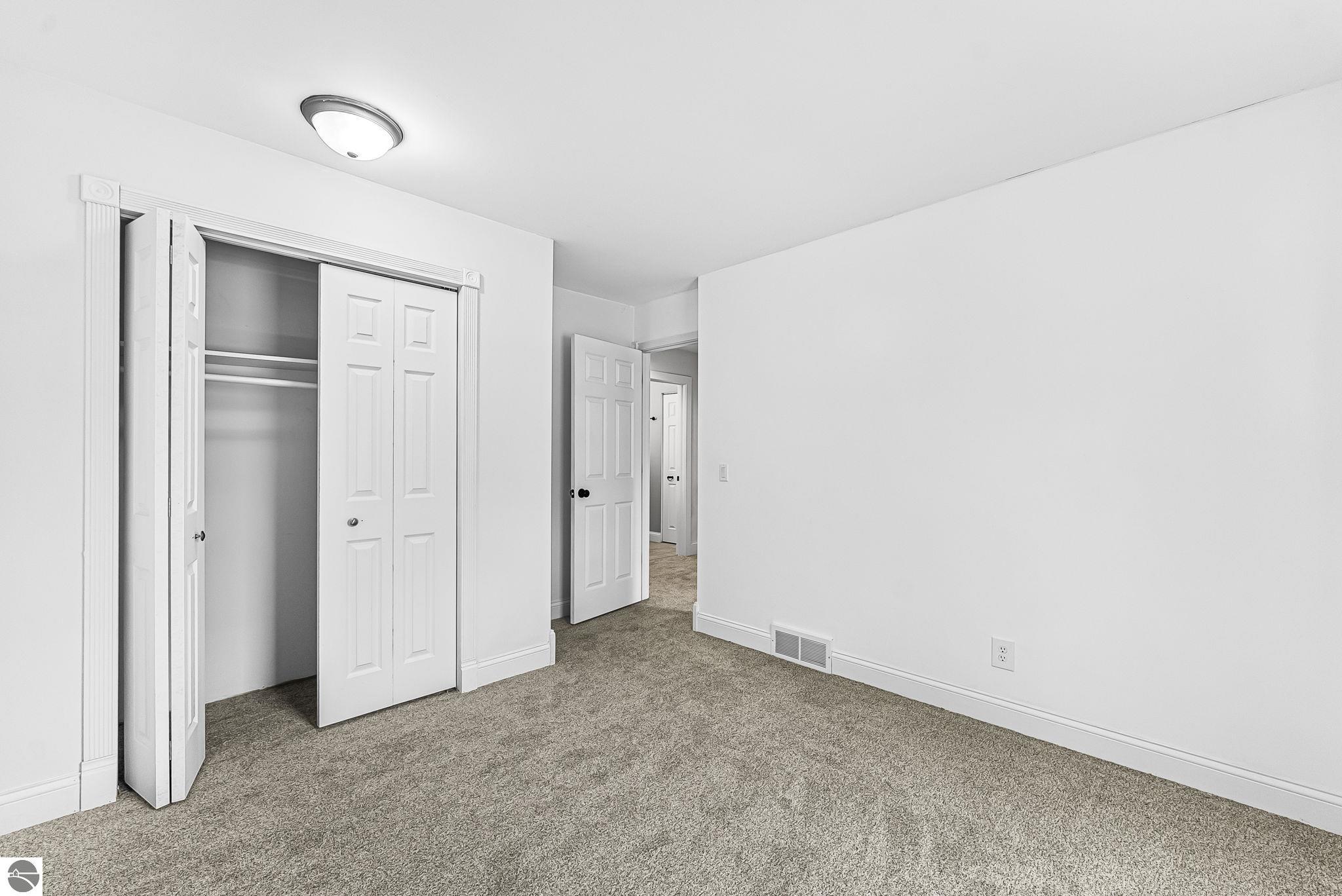 9376 Cunningham Lane