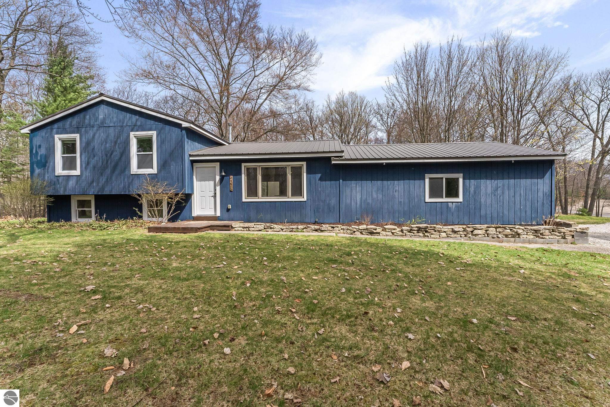 9376 Cunningham Lane