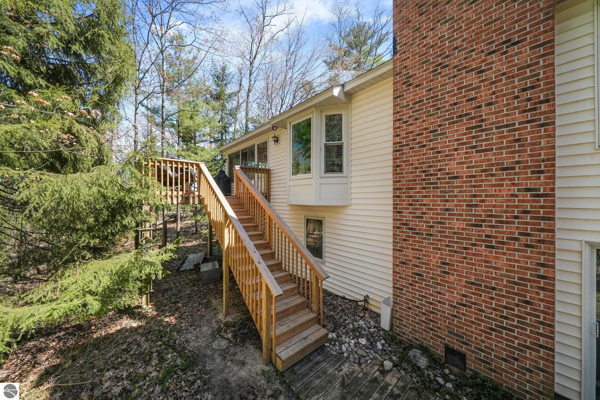3317 N Timberwood Drive