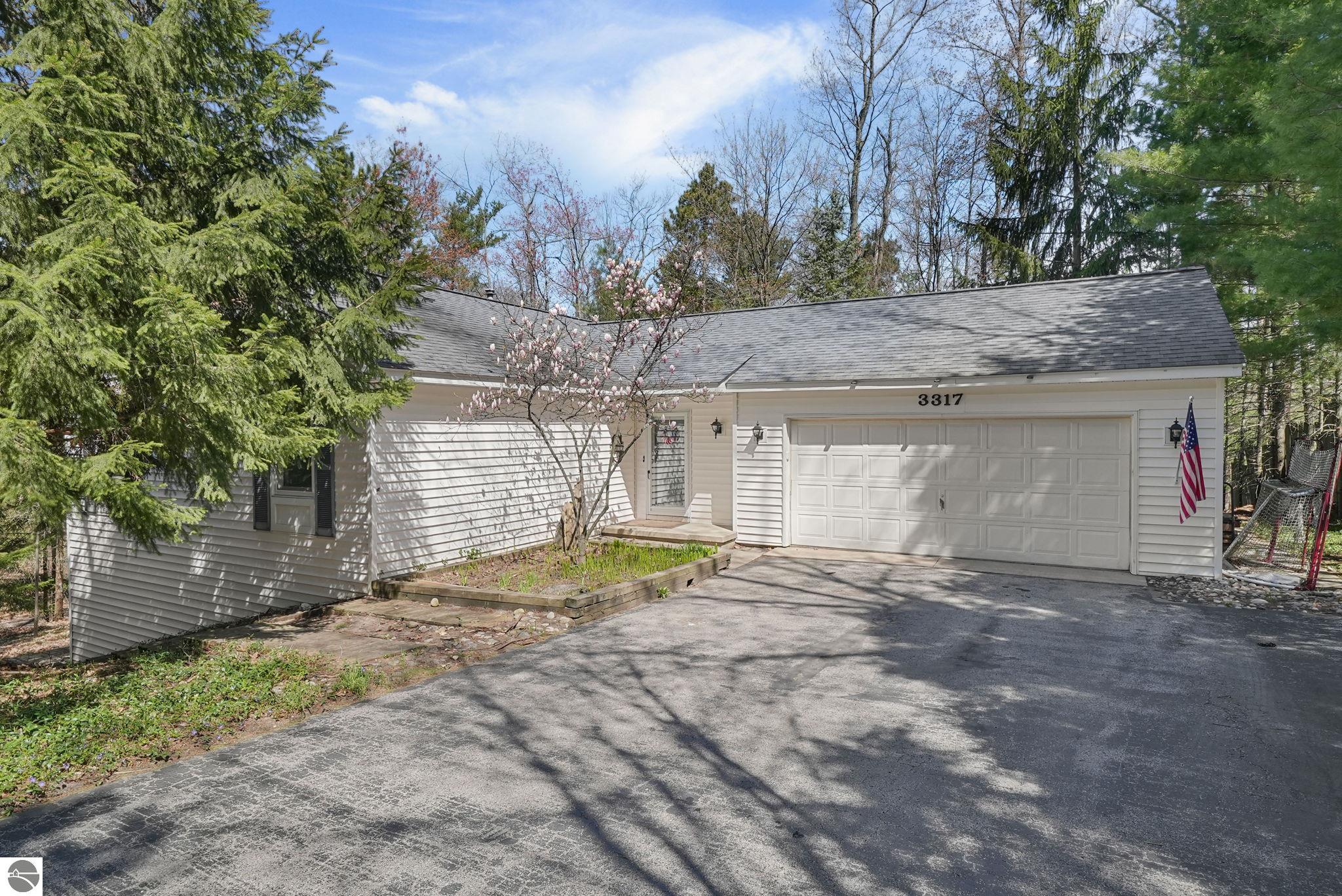 3317 N Timberwood Drive