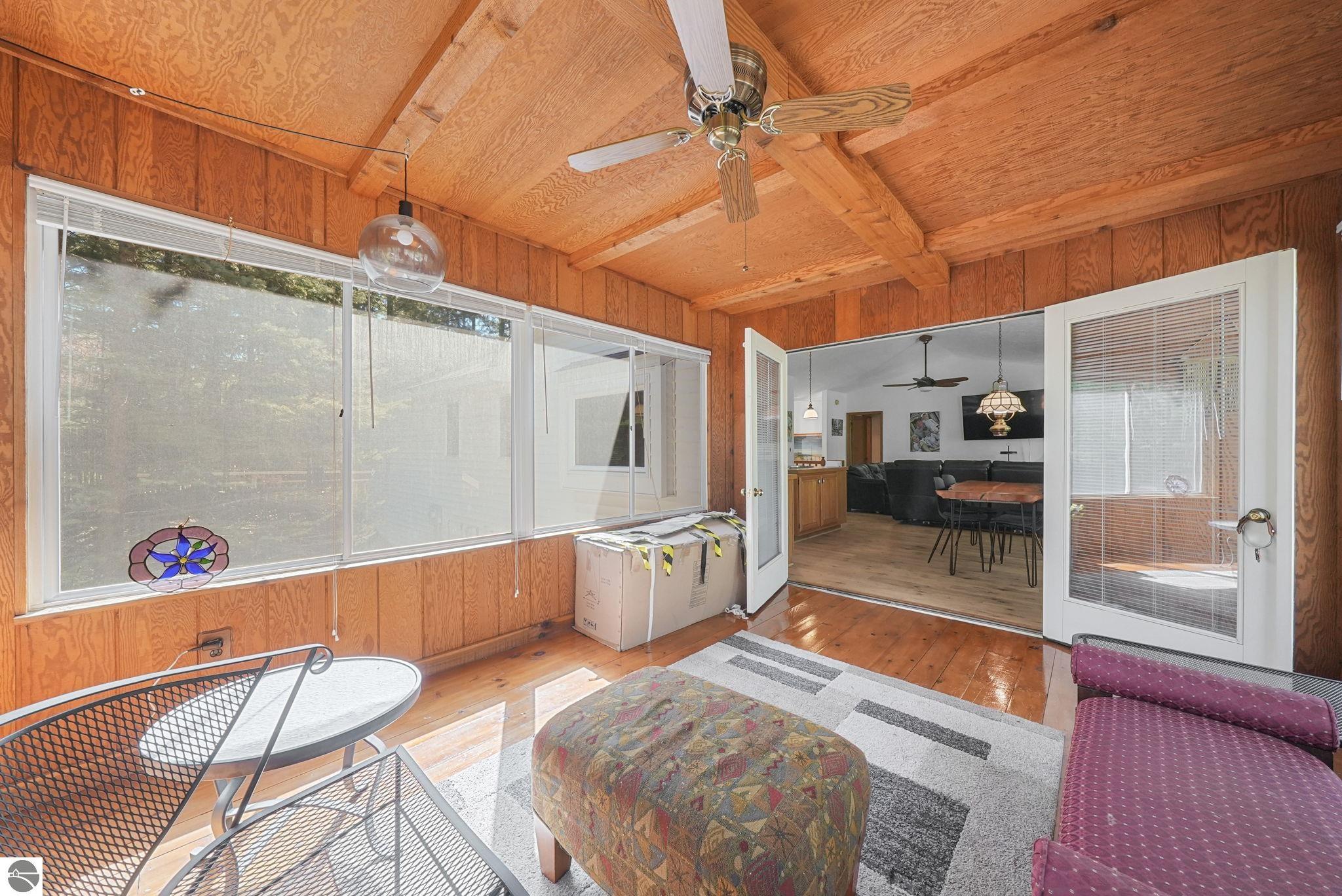 3317 N Timberwood Drive