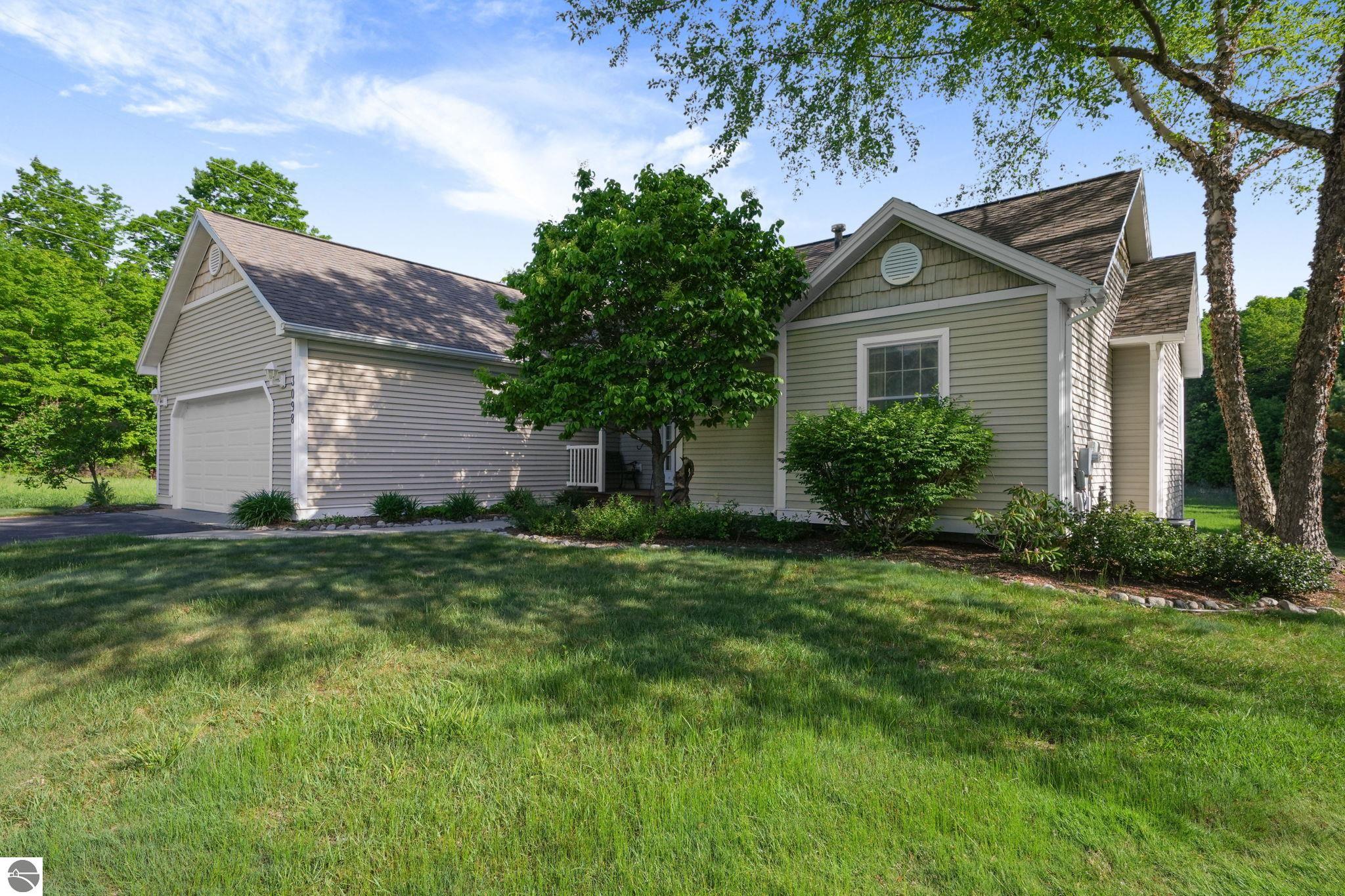 3098 Crown Wood Court