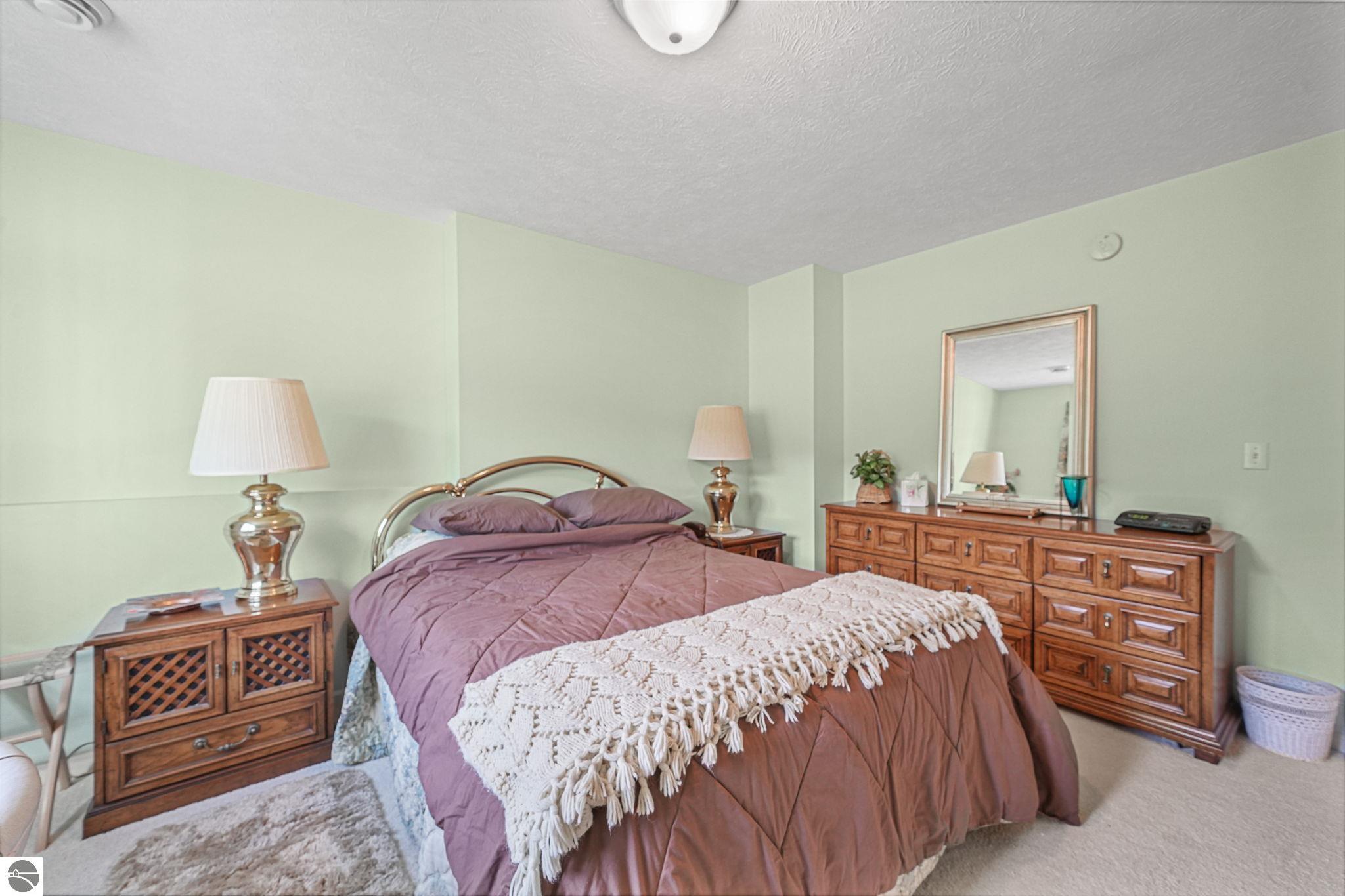 3098 Crown Wood Court