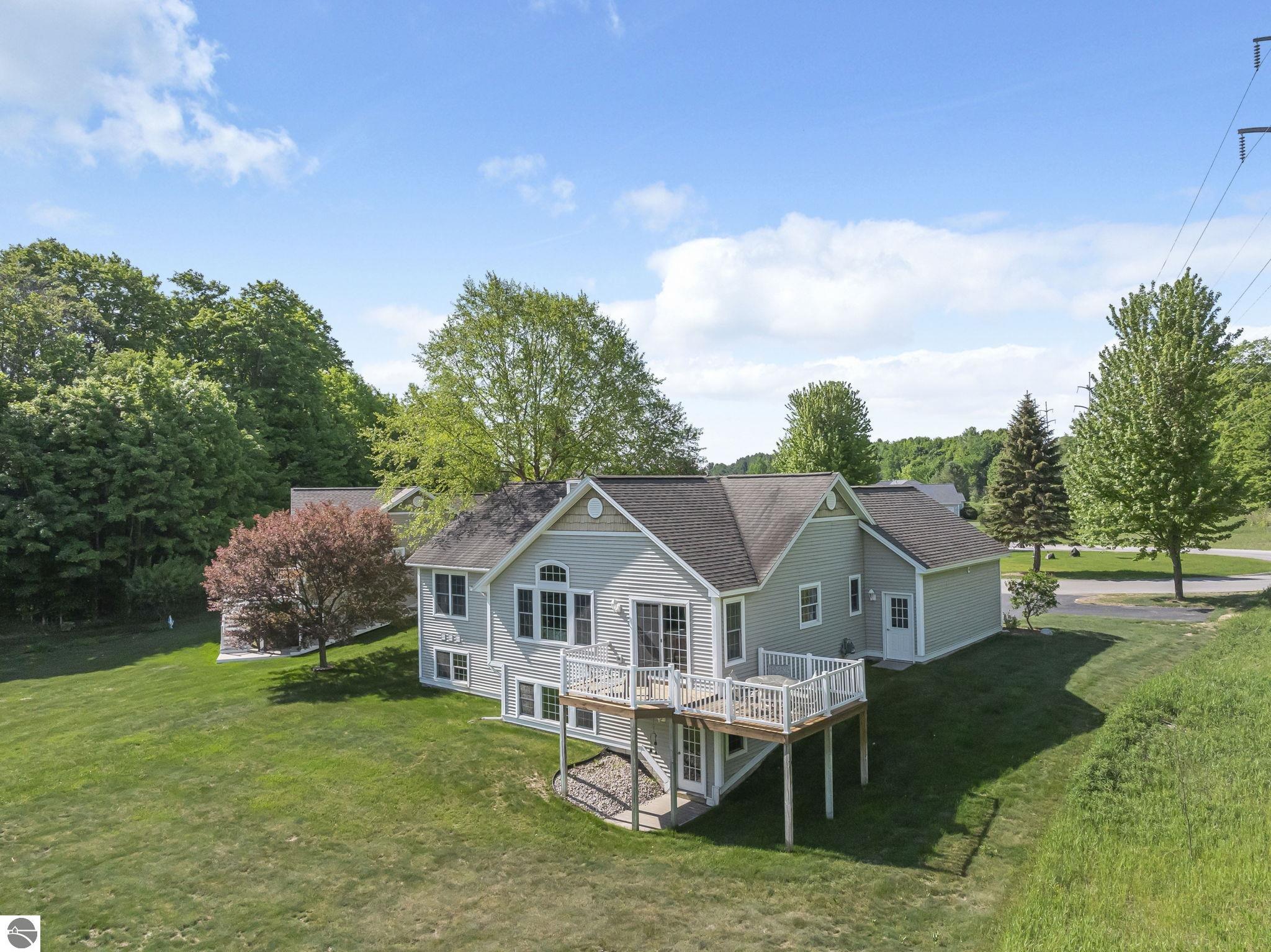 3098 Crown Wood Court