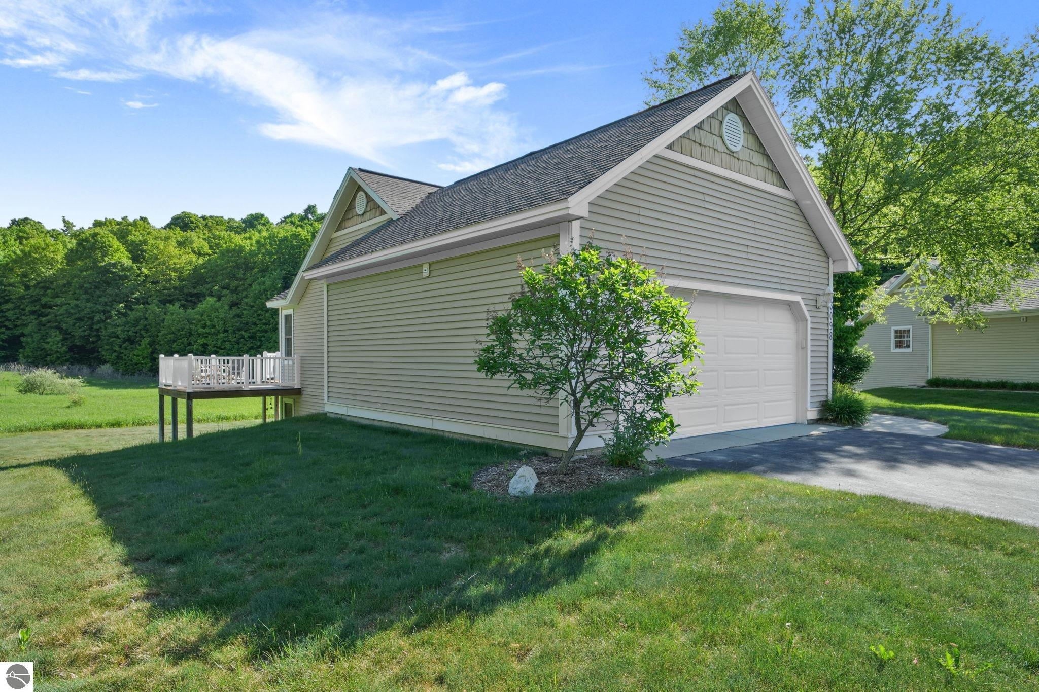 3098 Crown Wood Court