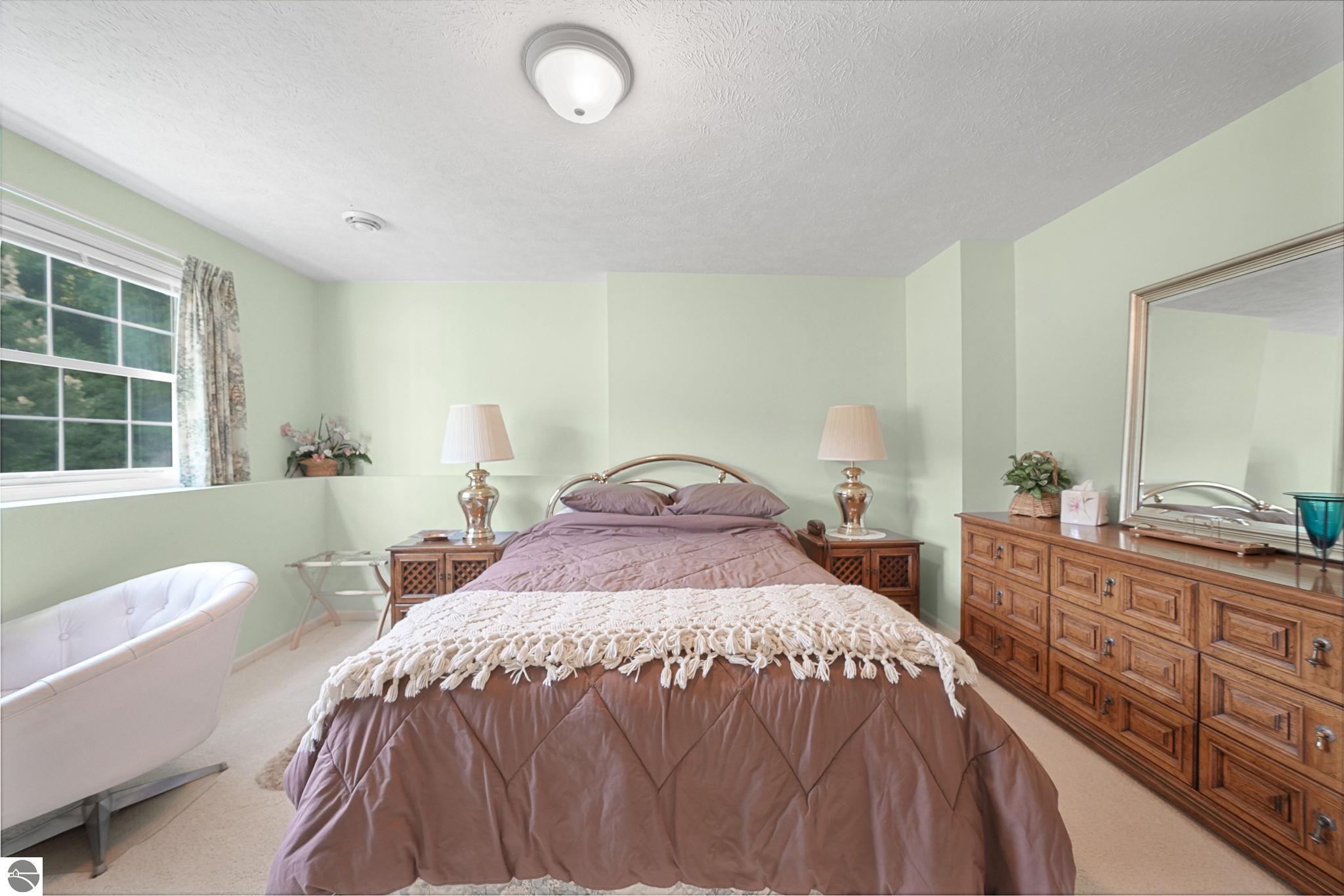 3098 Crown Wood Court