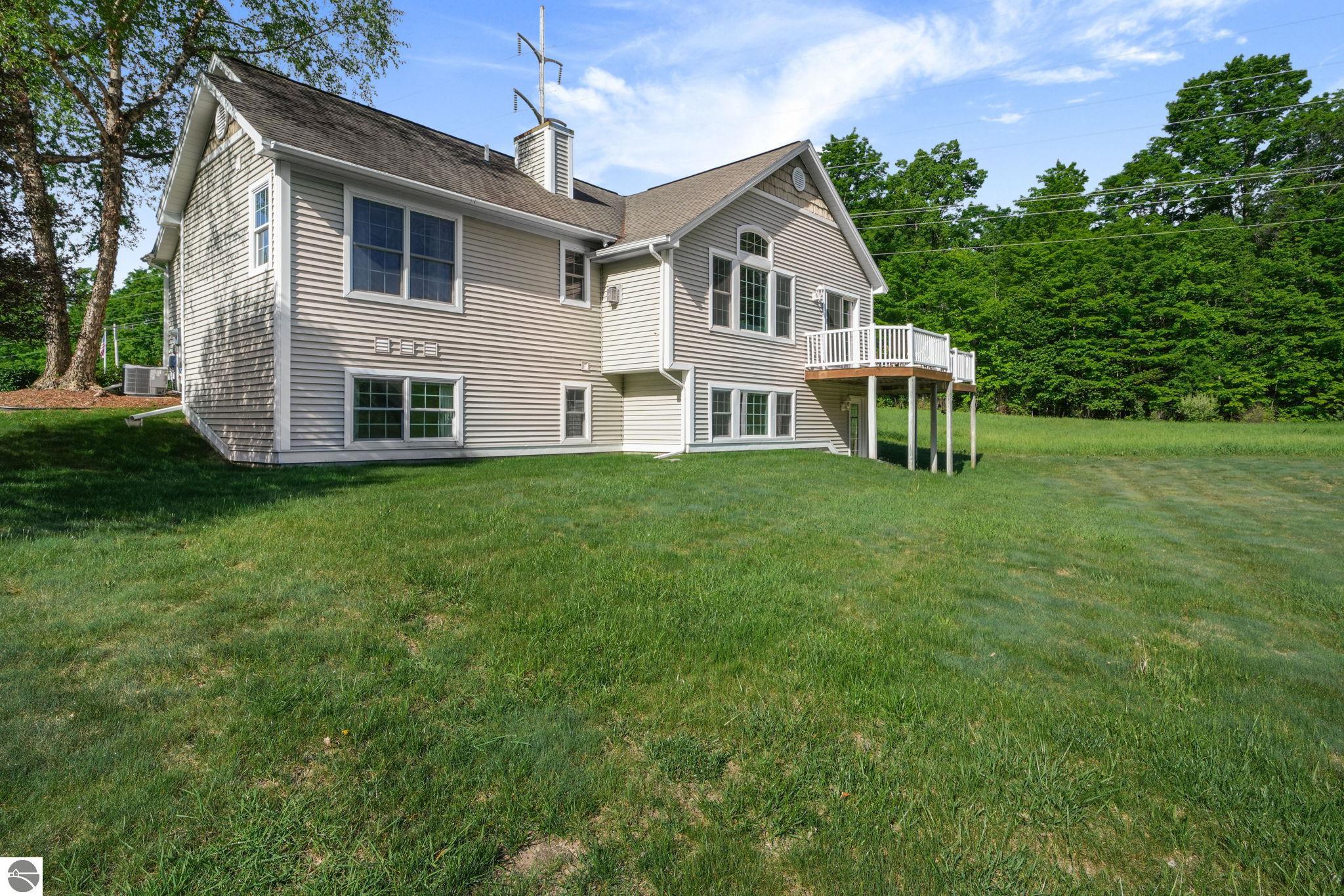 3098 Crown Wood Court