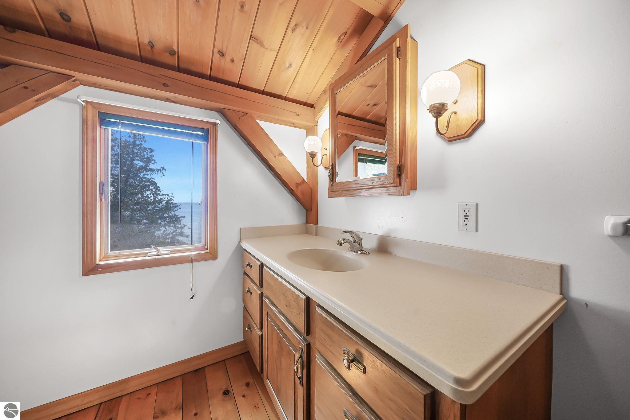 1275 S Nanagosa Trail