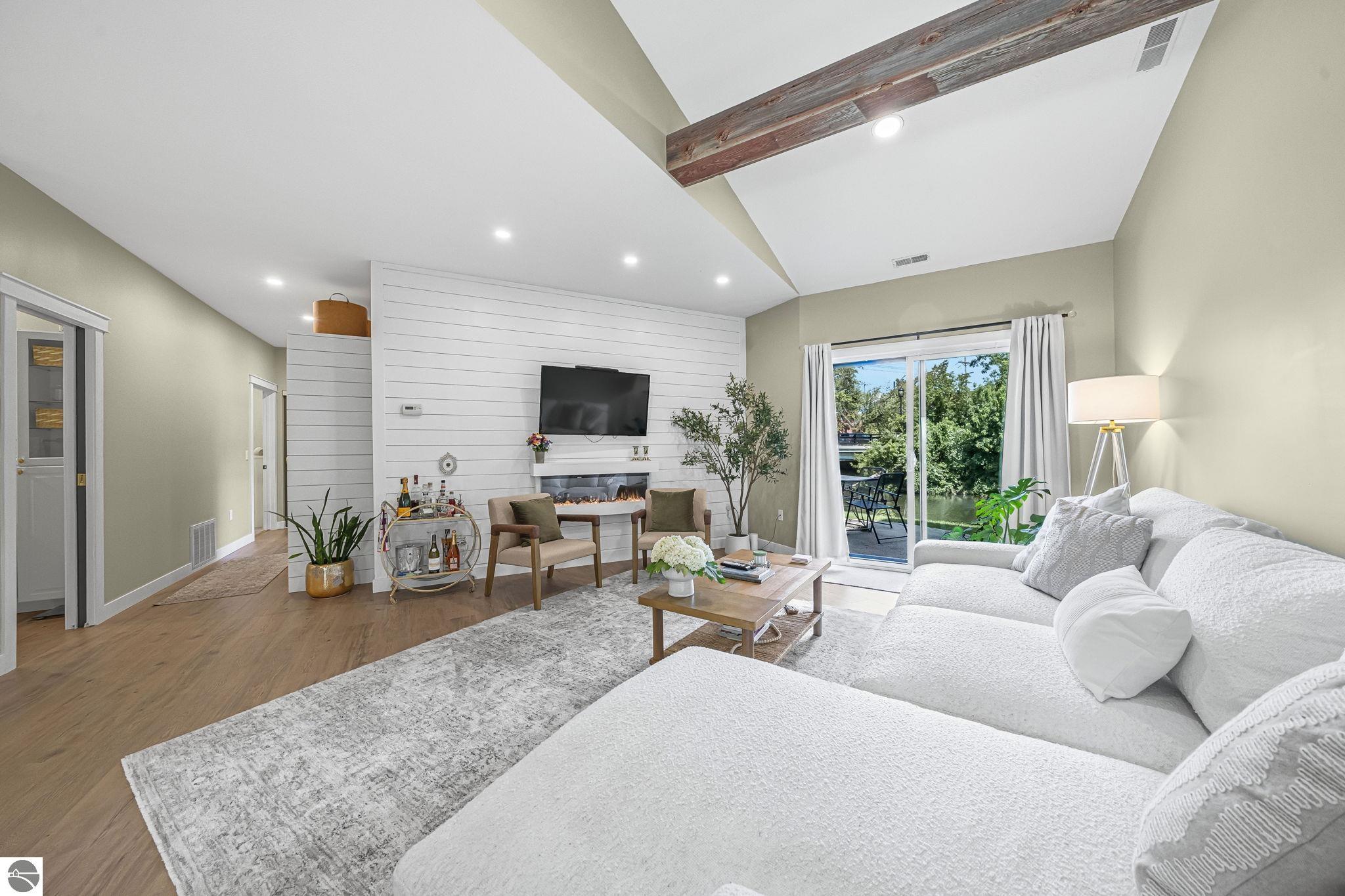 505 Riverine Drive
