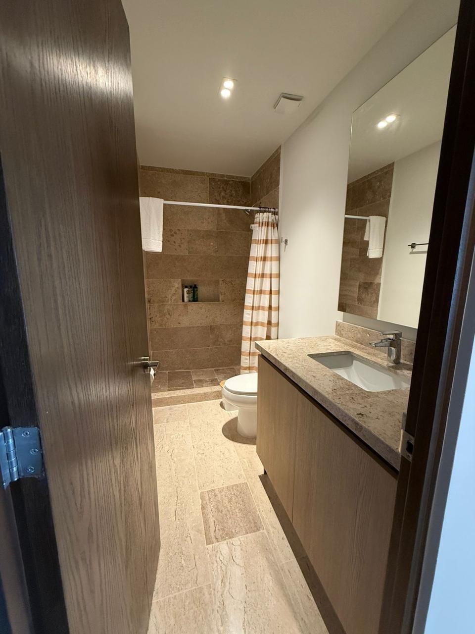 89 Calle 17 # 501 Unit: S 501