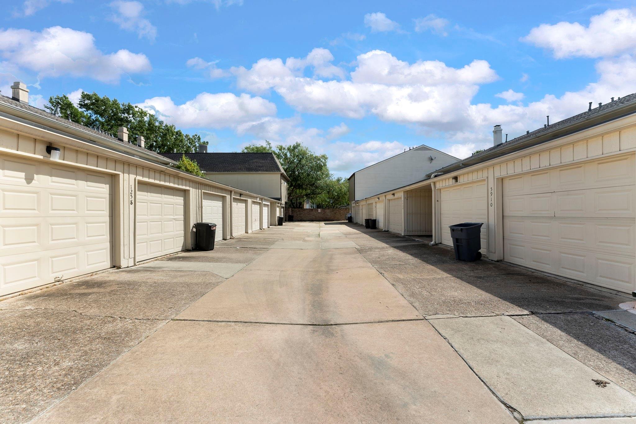 1260 Fountain View Drive # 171