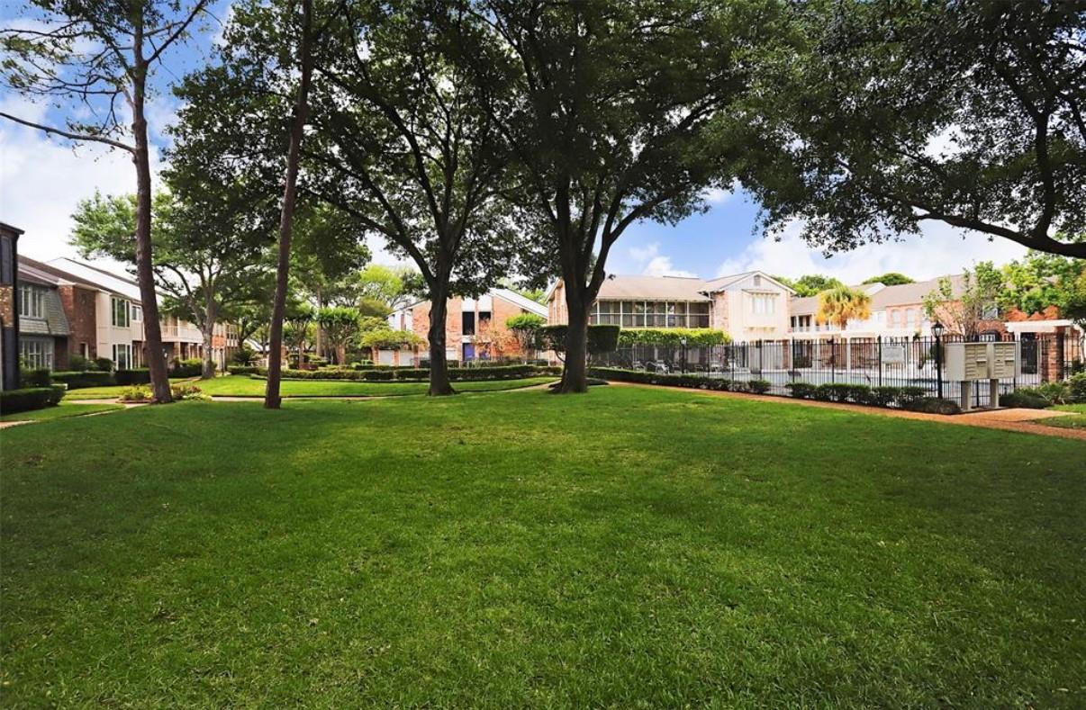 1260 Fountain View Drive # 171