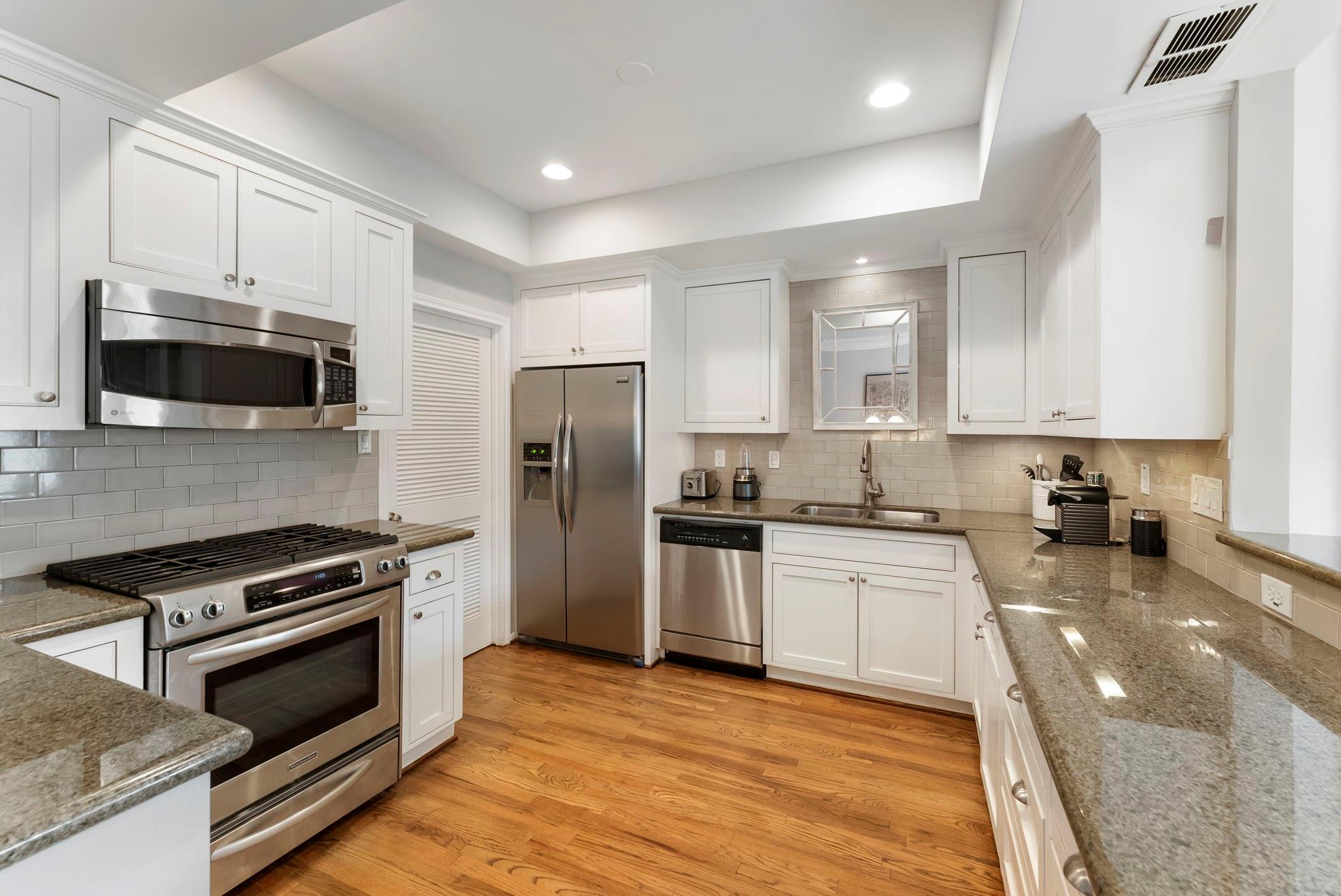 1260 Fountain View Drive # 171