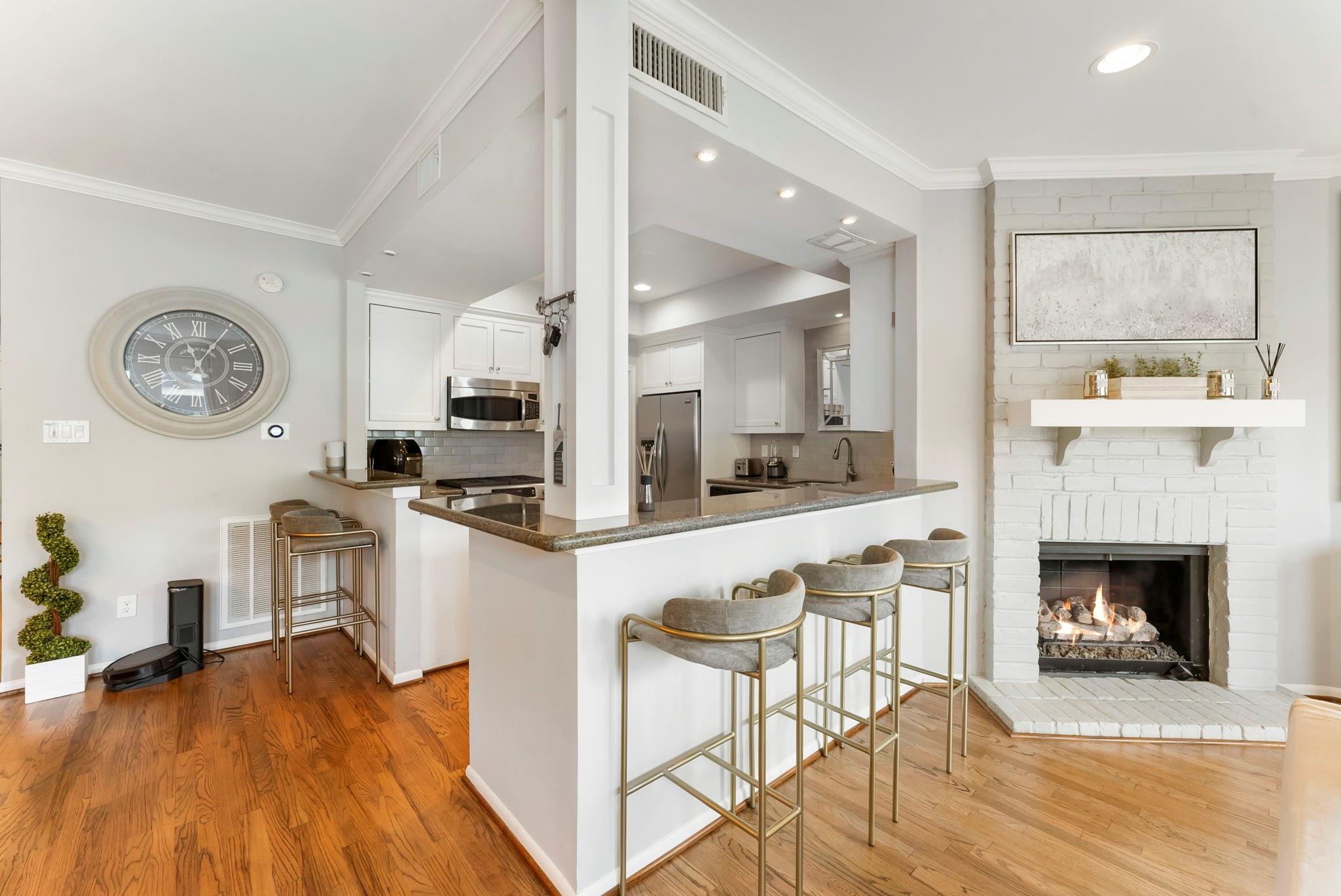 1260 Fountain View Drive # 171