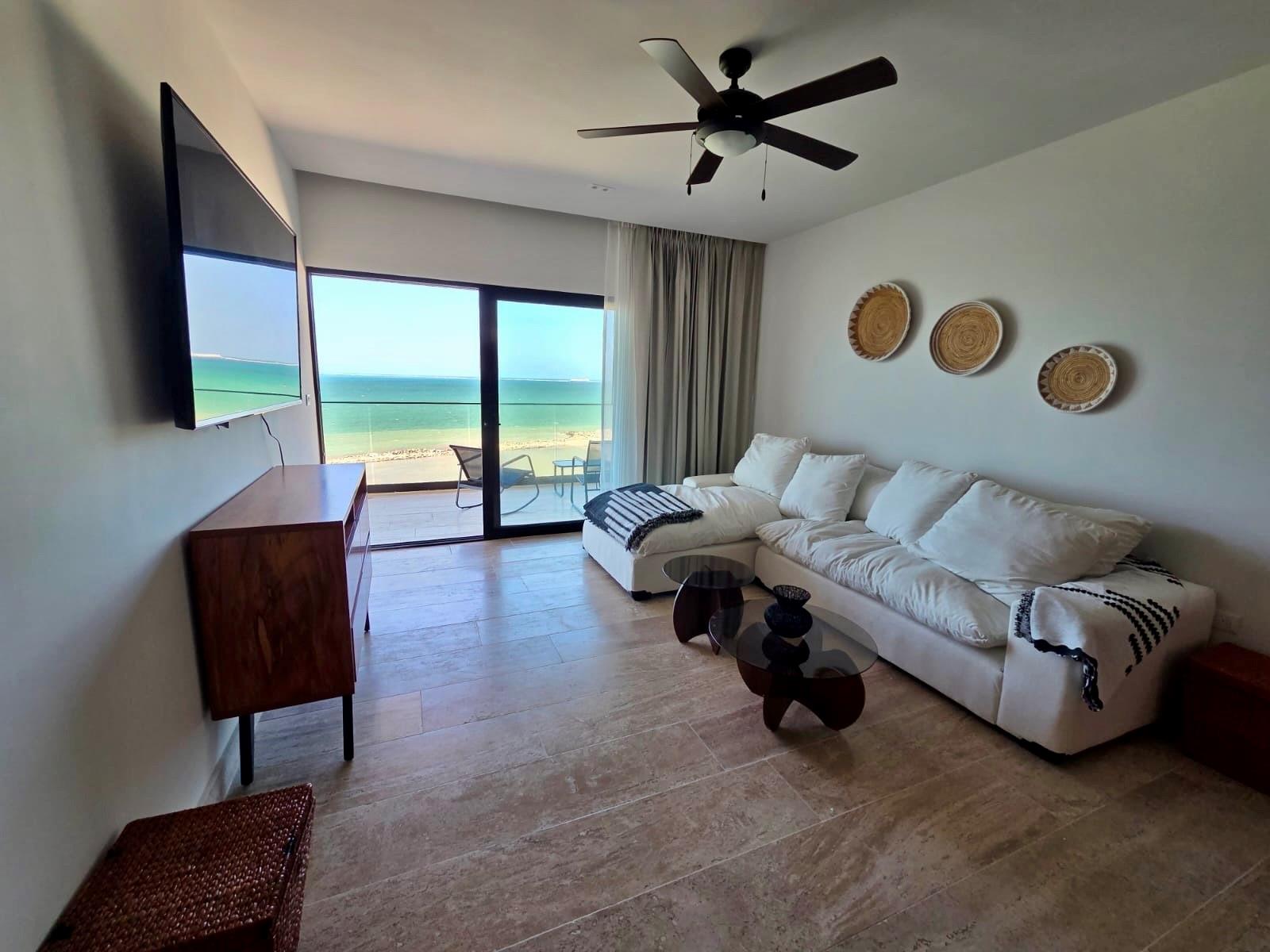 89 Calle 17 # 806 Unit: S 806
