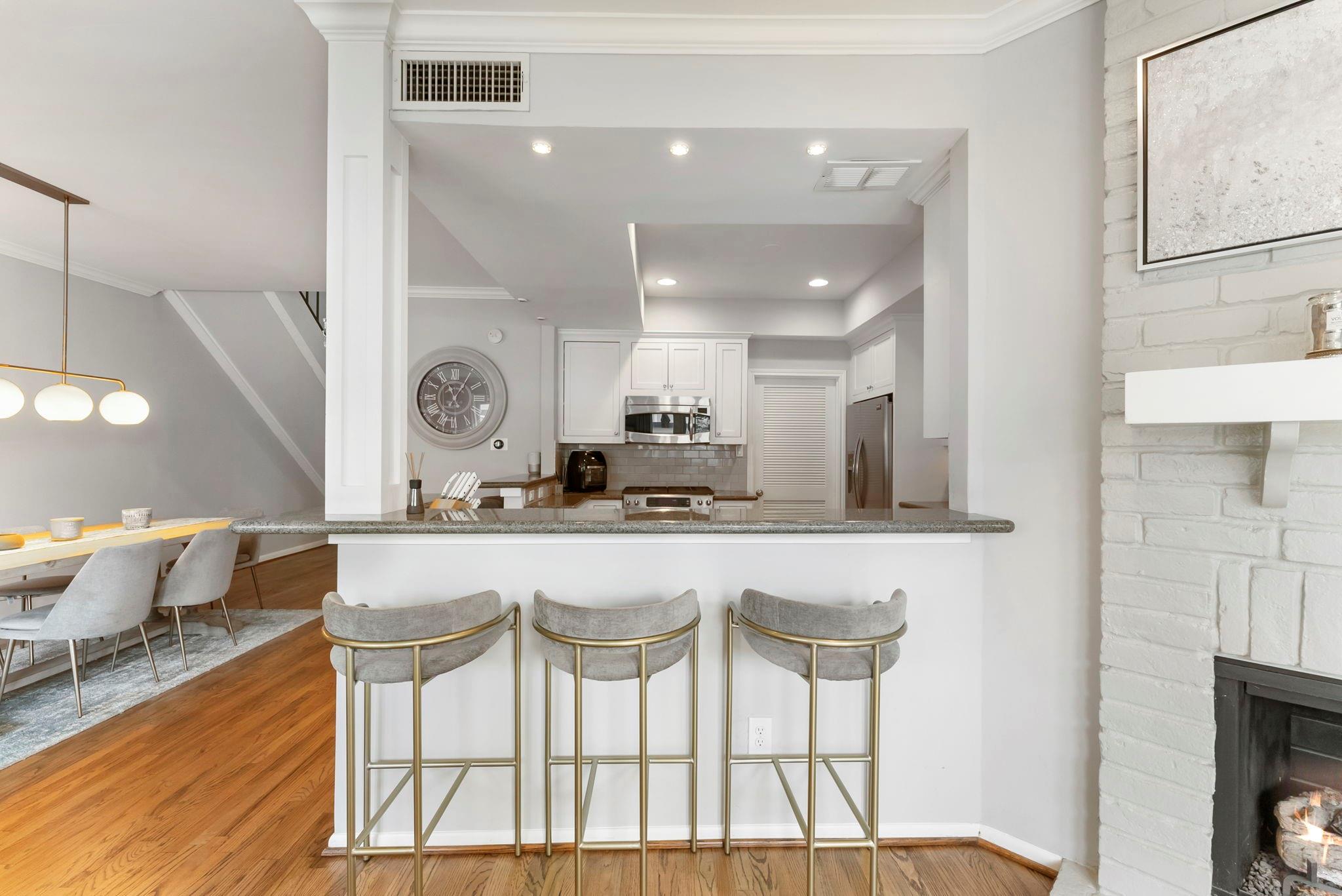 1260 Fountain View Drive # 171