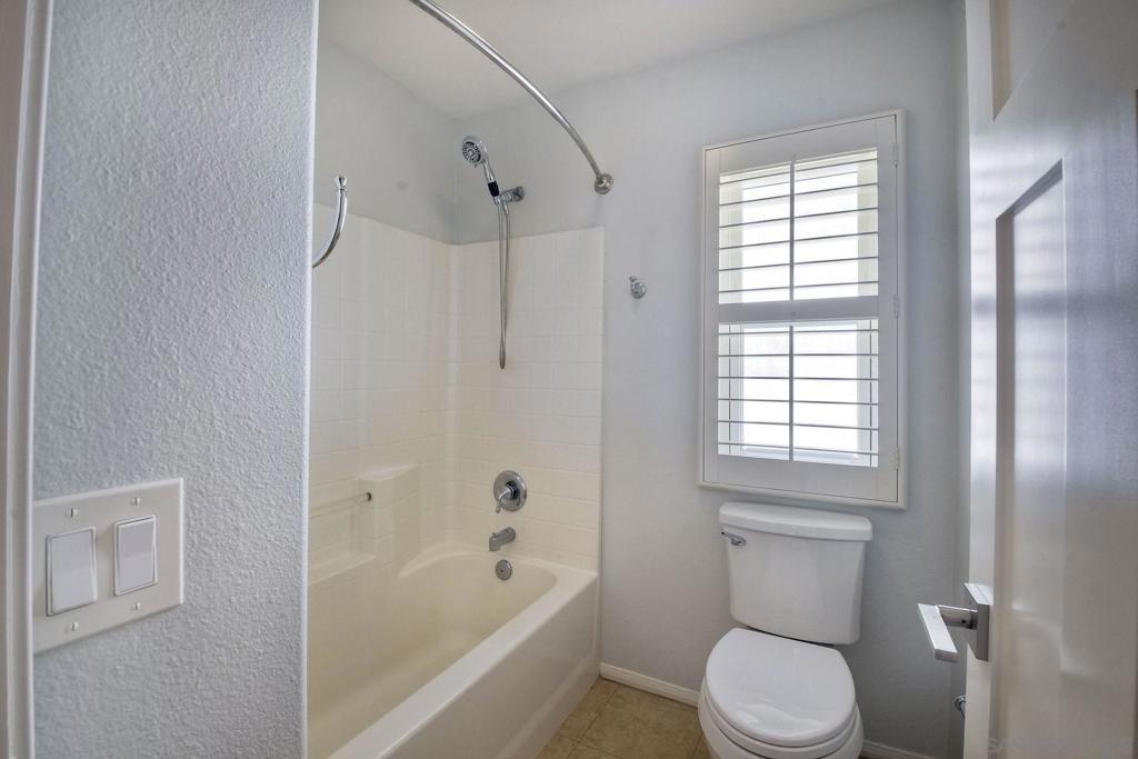 3186 West Canyon Avenue