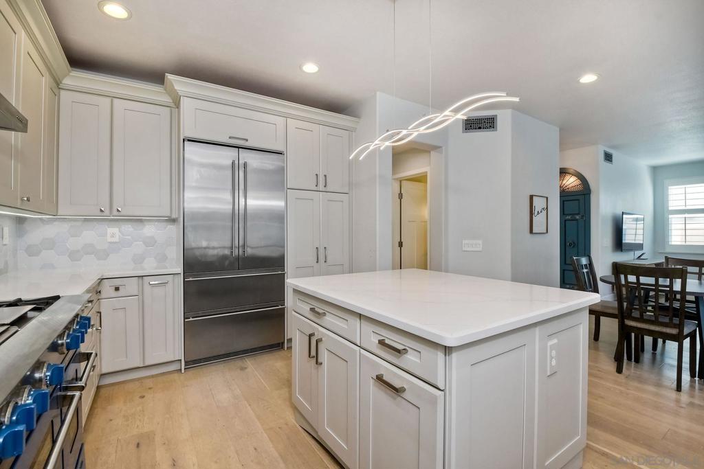 3186 West Canyon Avenue