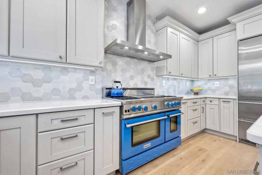 3186 West Canyon Avenue