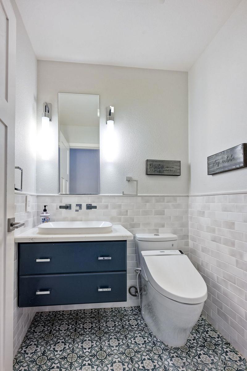 3186 West Canyon Avenue