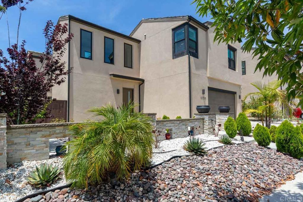 13720 Solana Crest Trl