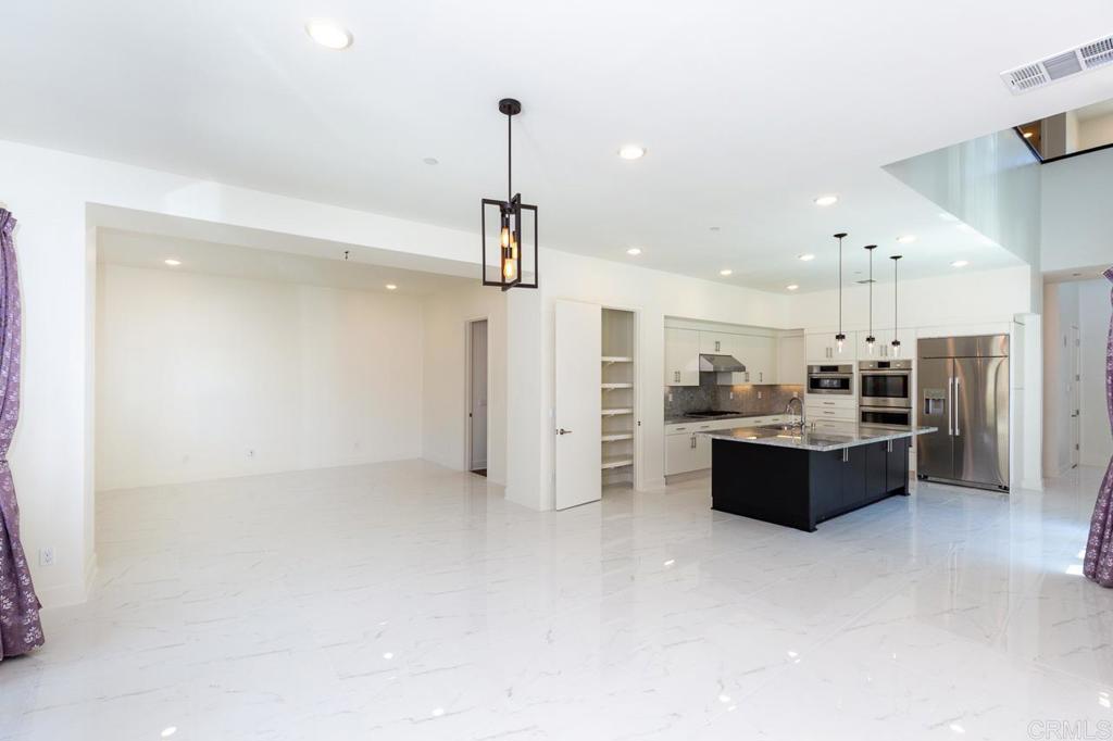 13720 Solana Crest Trl