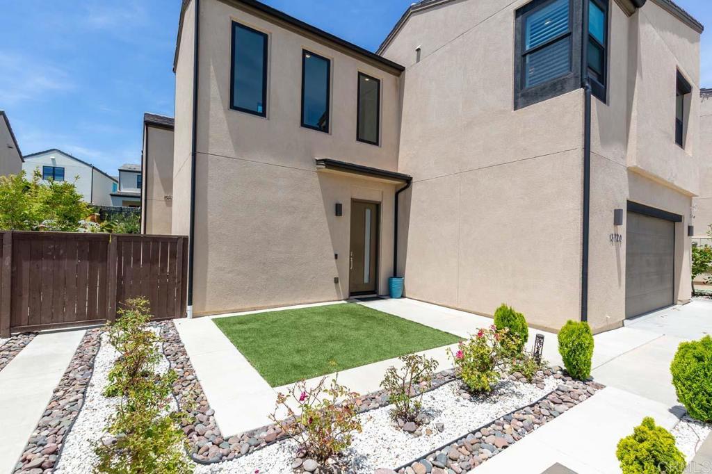 13720 Solana Crest Trl