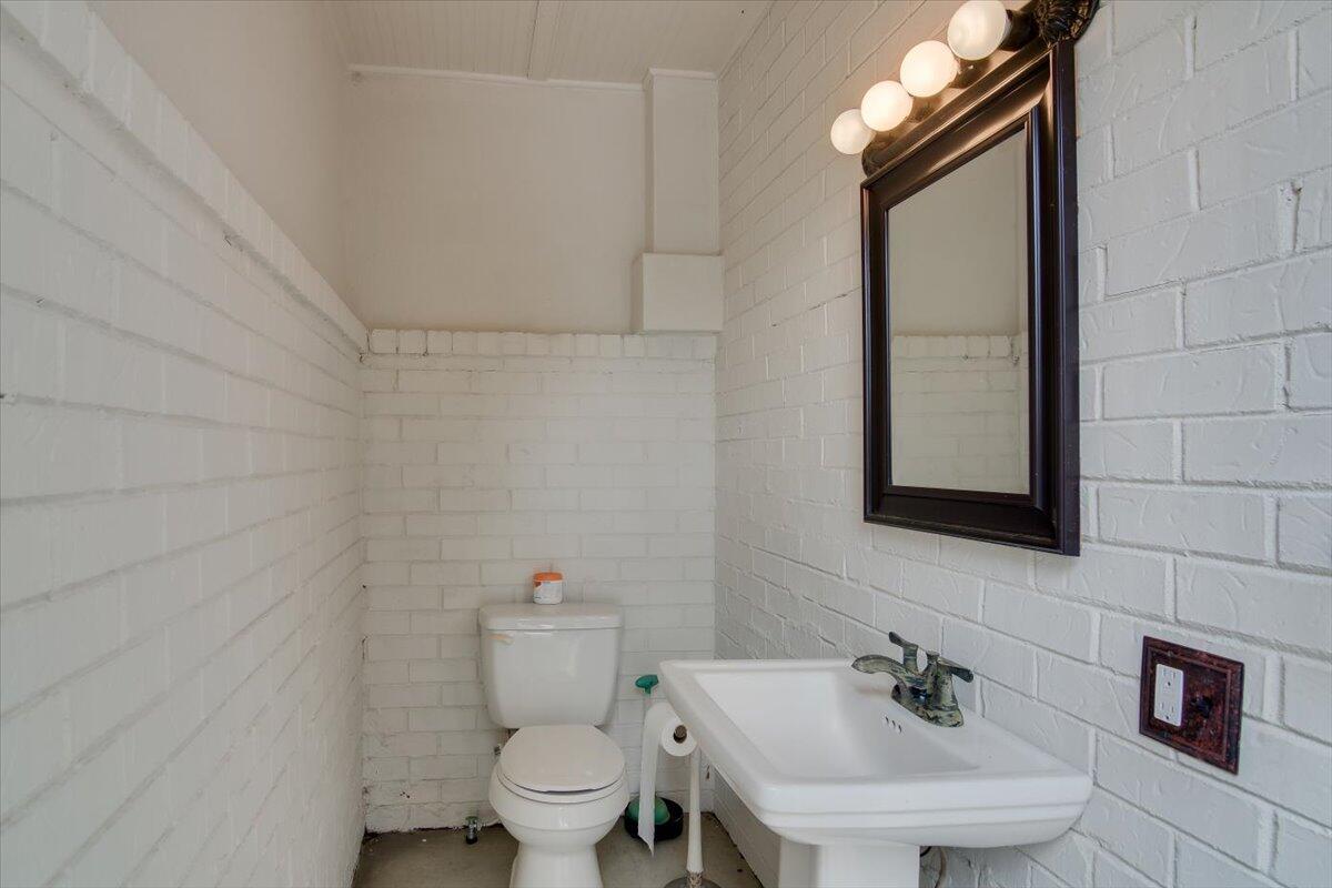 29 SAVANNAH RIVER Place