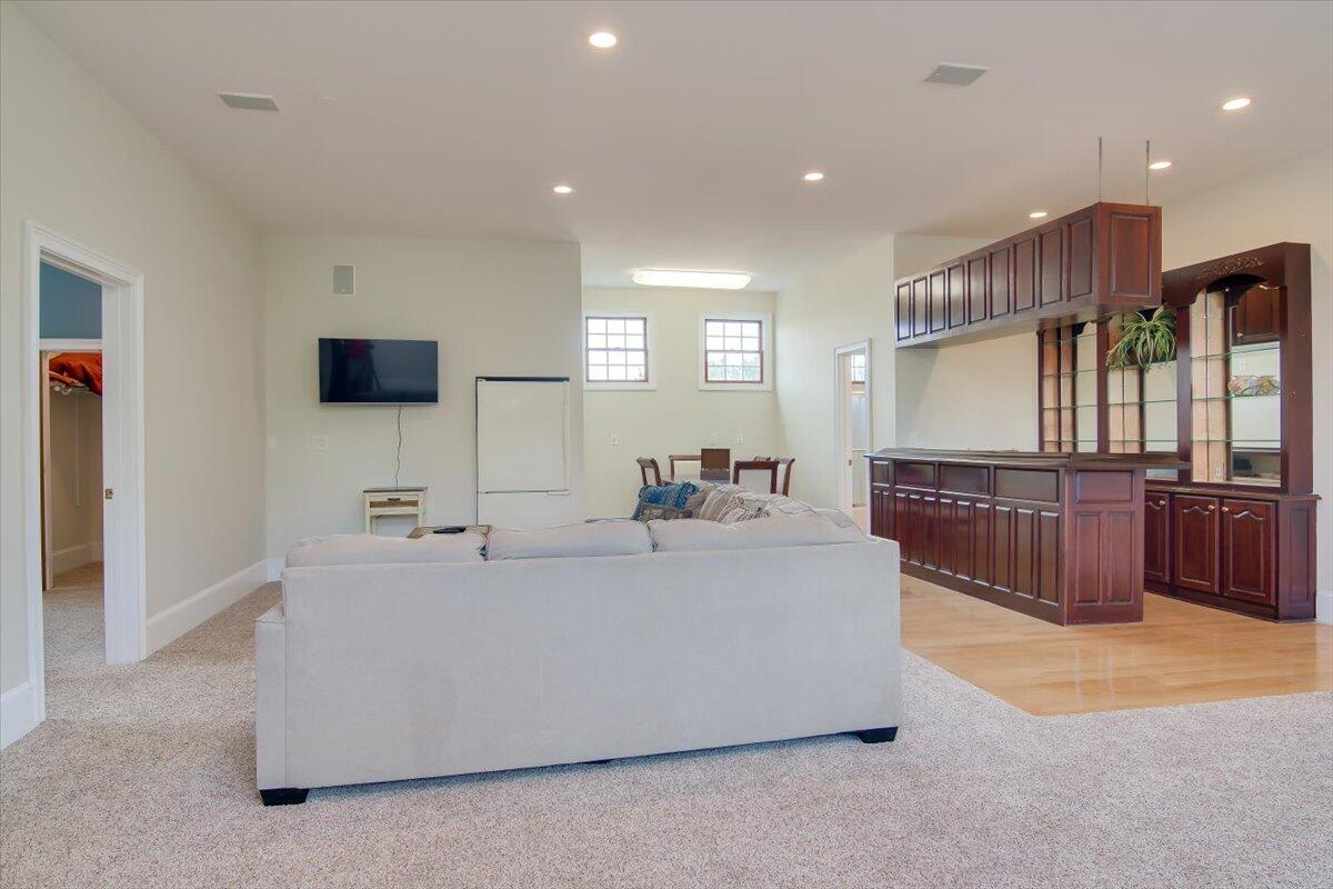 29 SAVANNAH RIVER Place